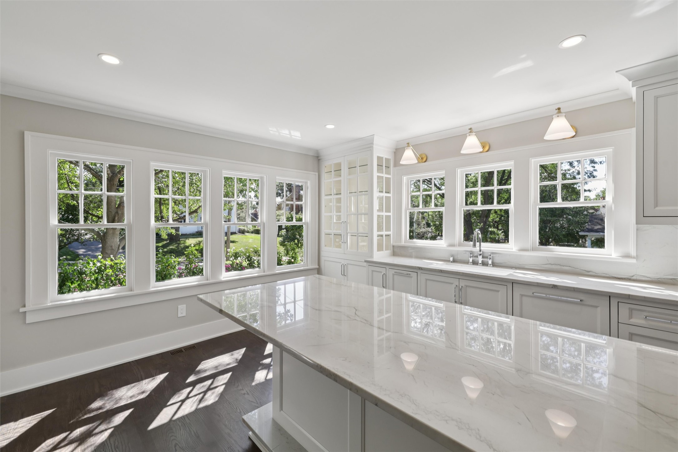 5723 Waterbury Circle