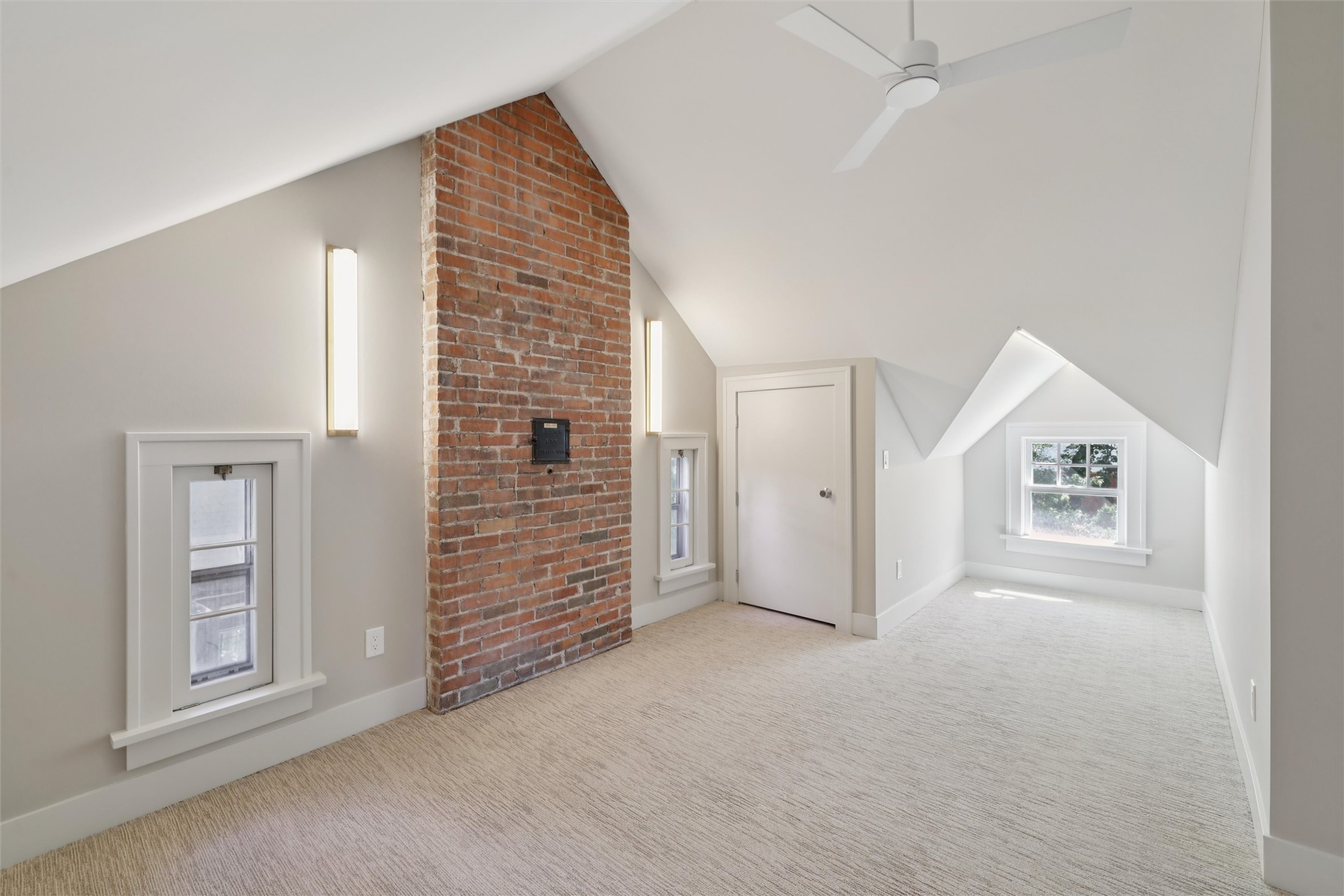 5723 Waterbury Circle