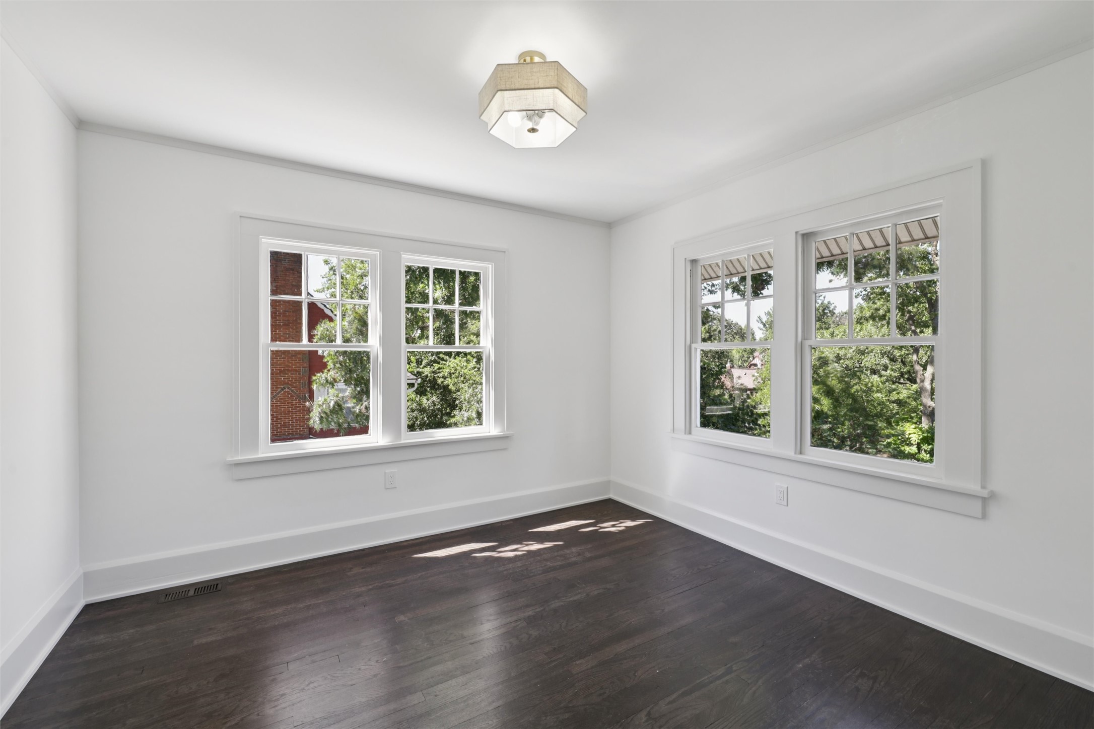 5723 Waterbury Circle