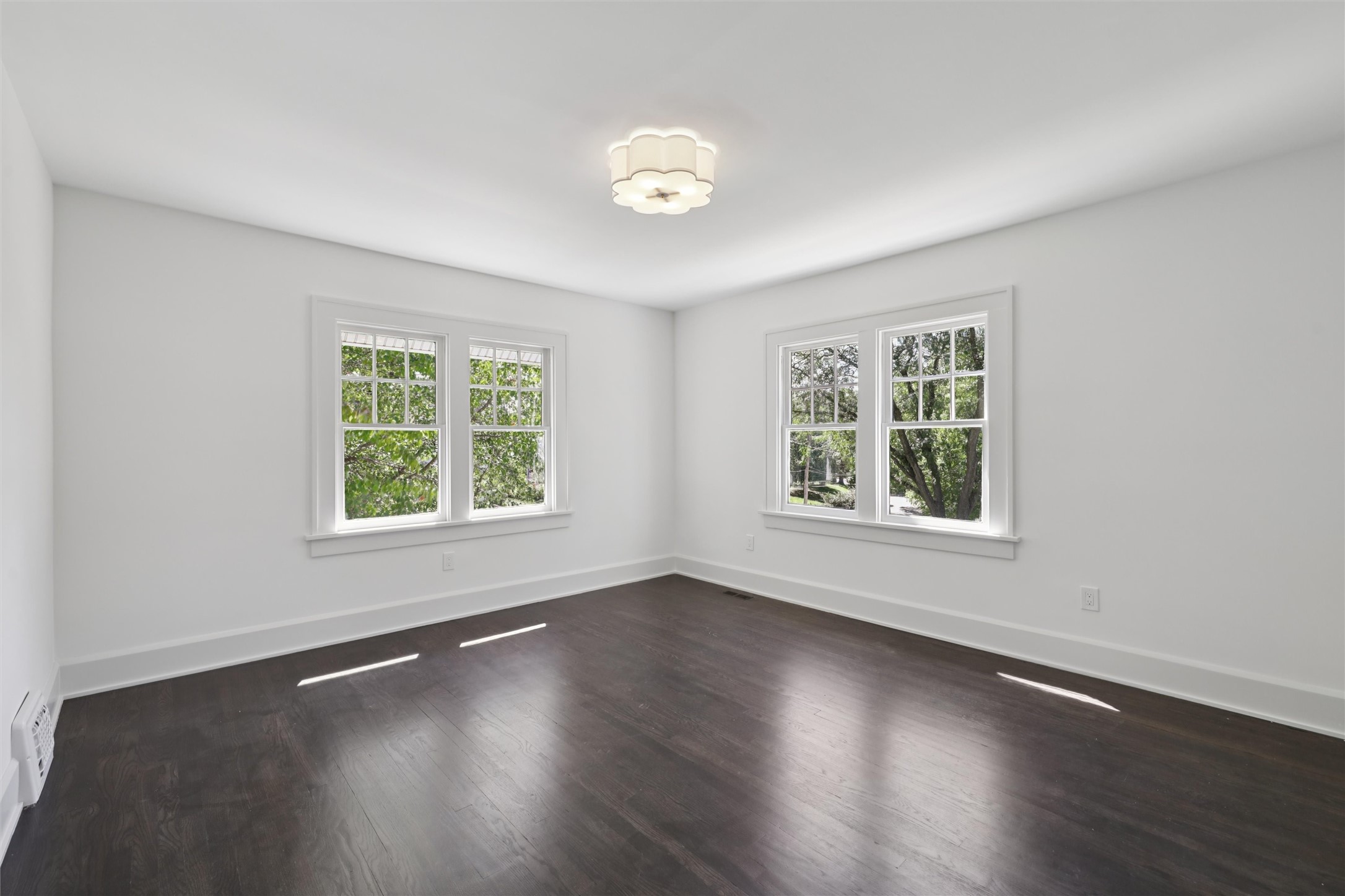 5723 Waterbury Circle