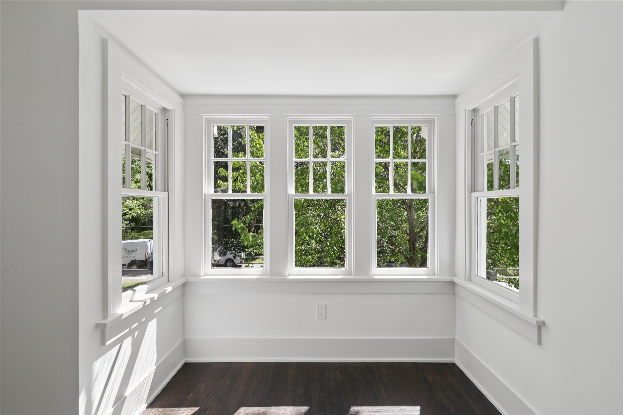 5723 Waterbury Circle