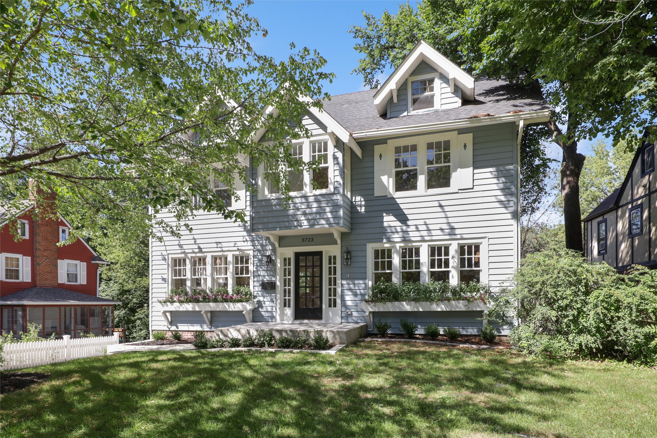 5723 Waterbury Circle