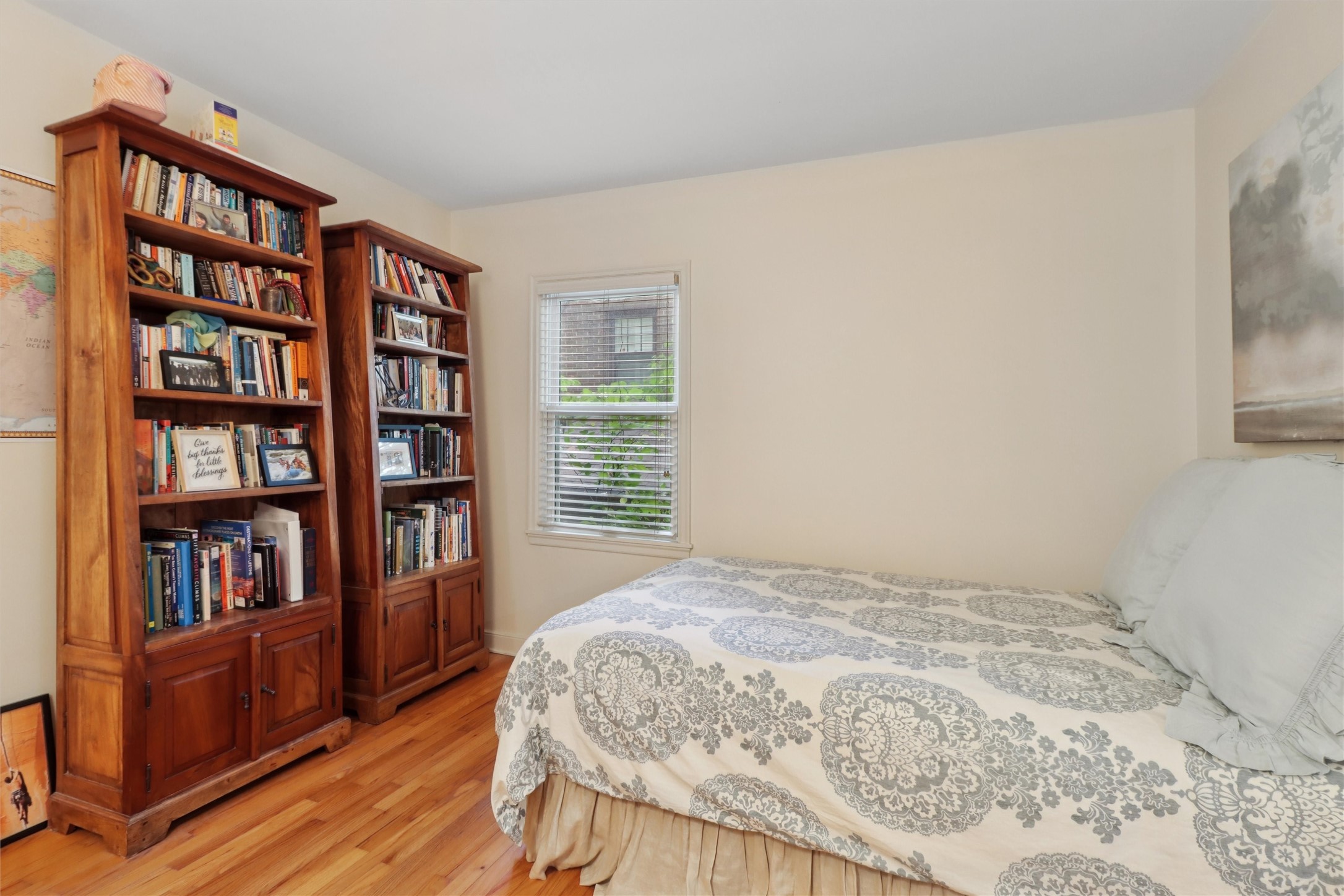 5709 Walnut Hill Avenue