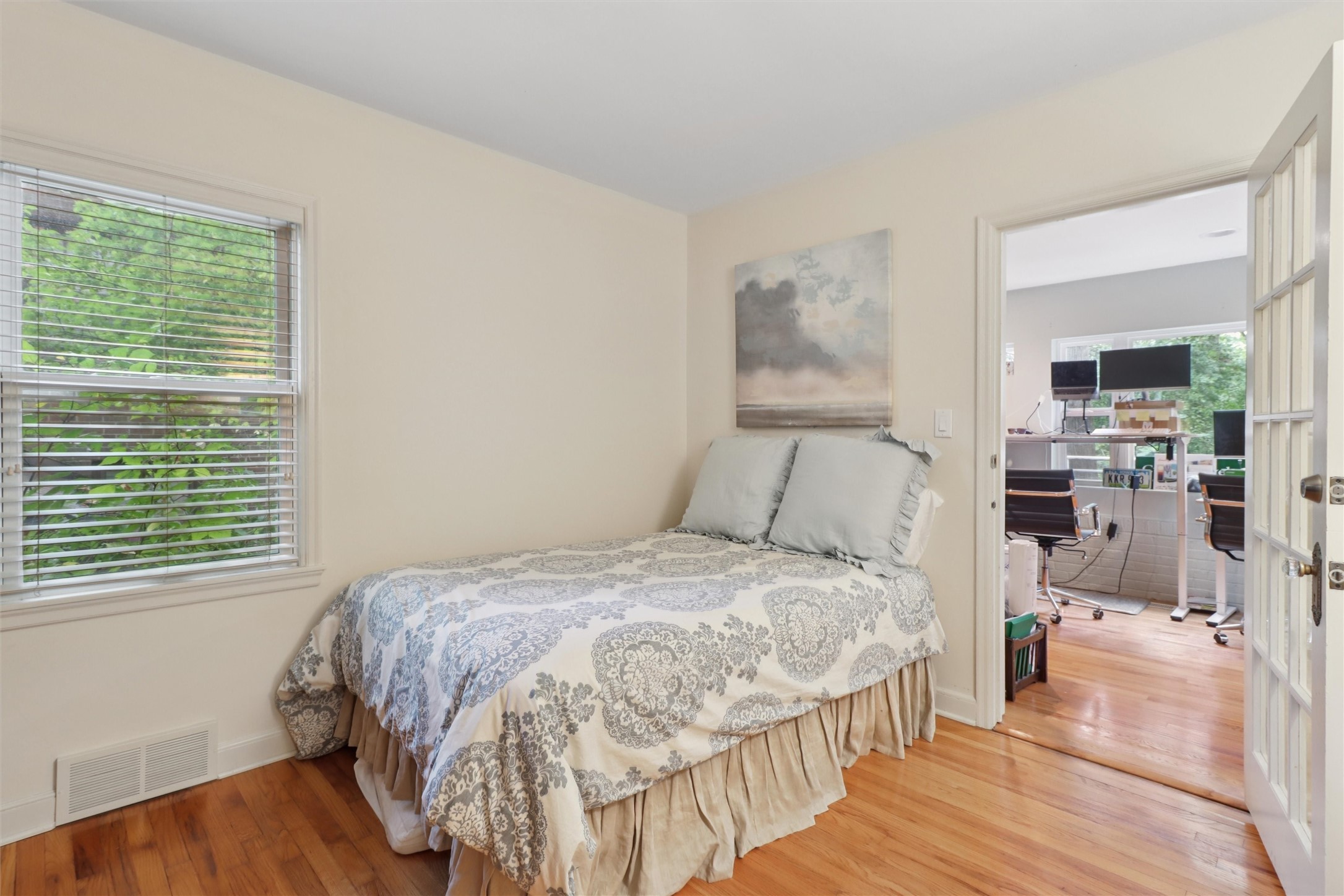 5709 Walnut Hill Avenue