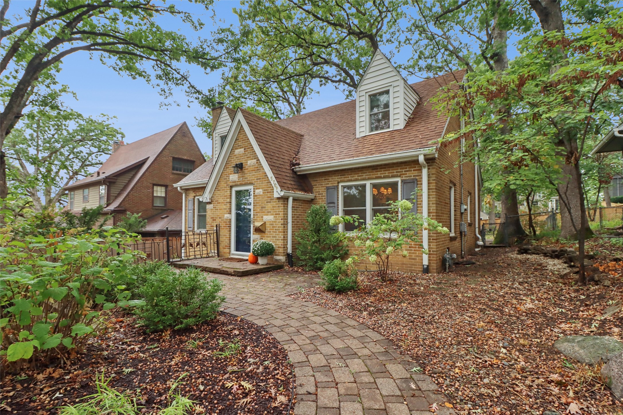 5709 Walnut Hill Avenue