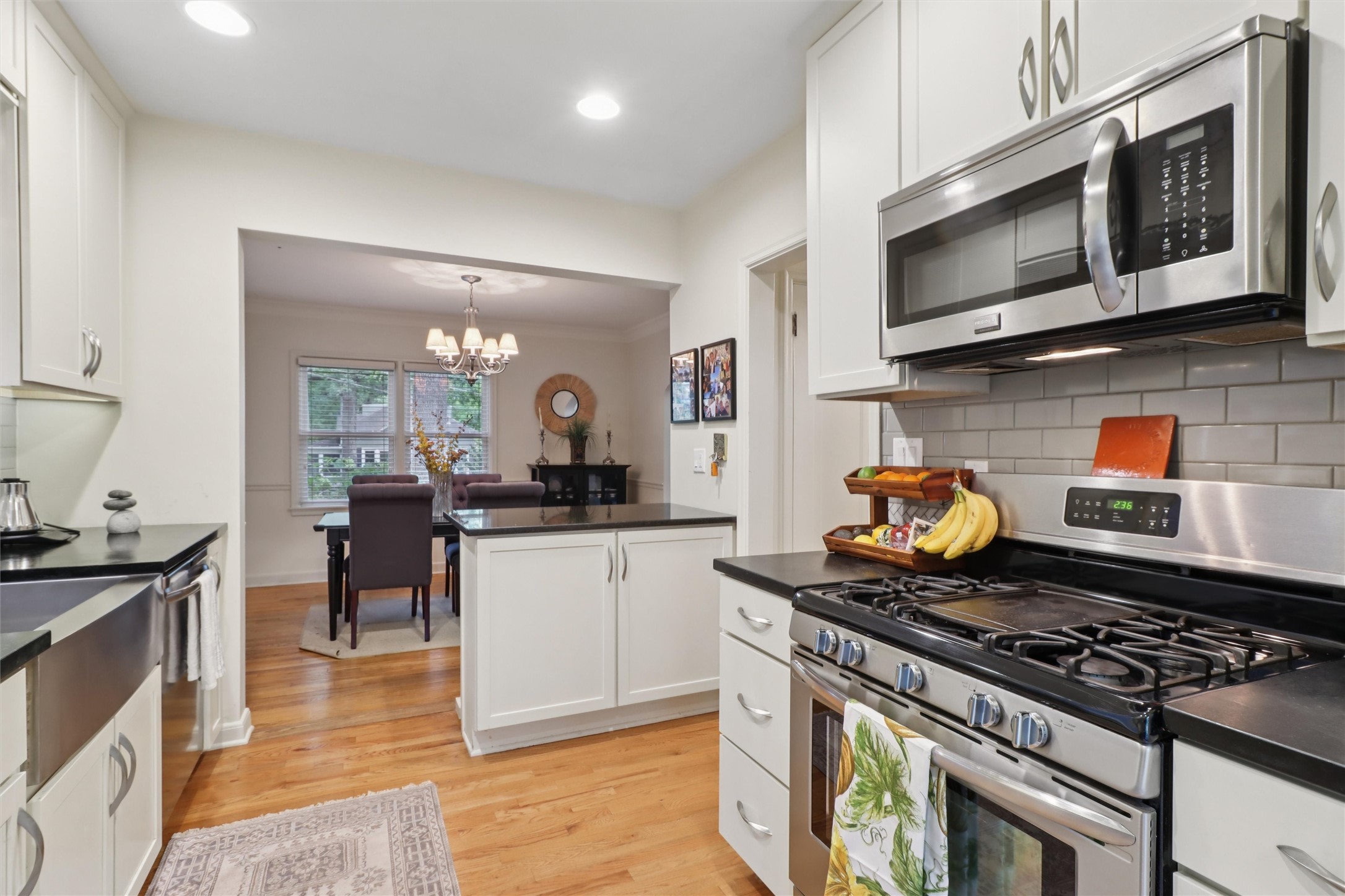 5709 Walnut Hill Avenue