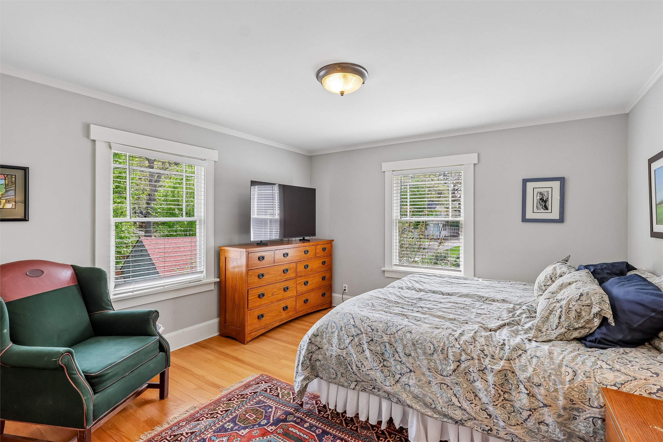 525 Waterbury Circle