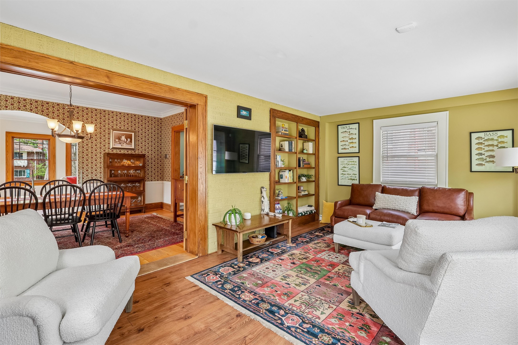 525 Waterbury Circle