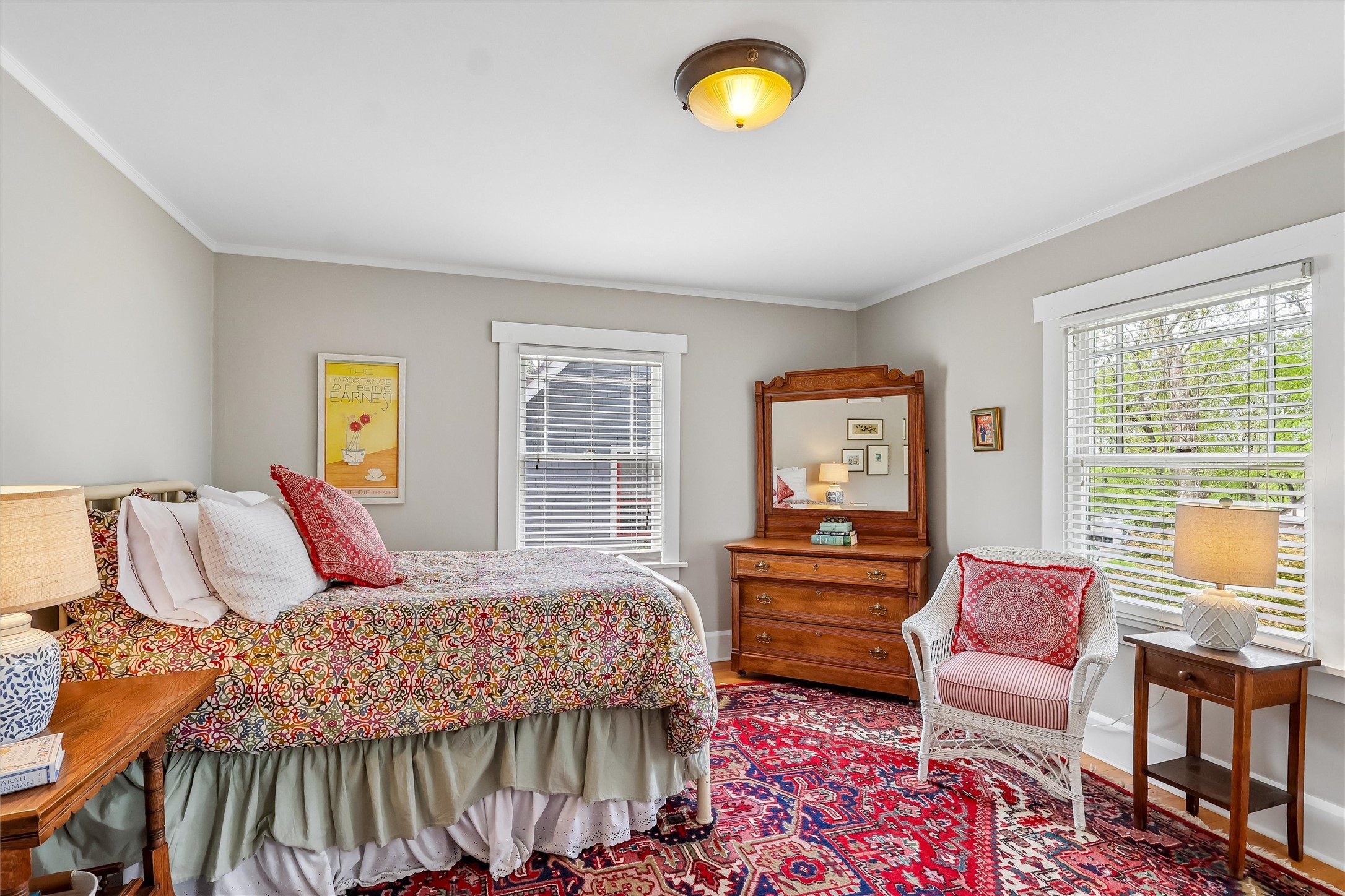 525 Waterbury Circle