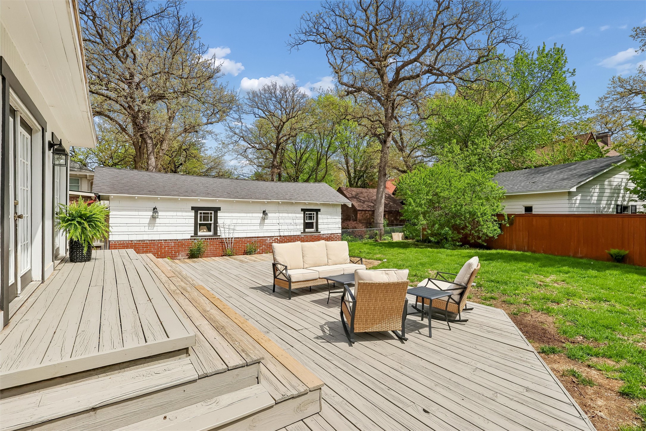 525 Waterbury Circle