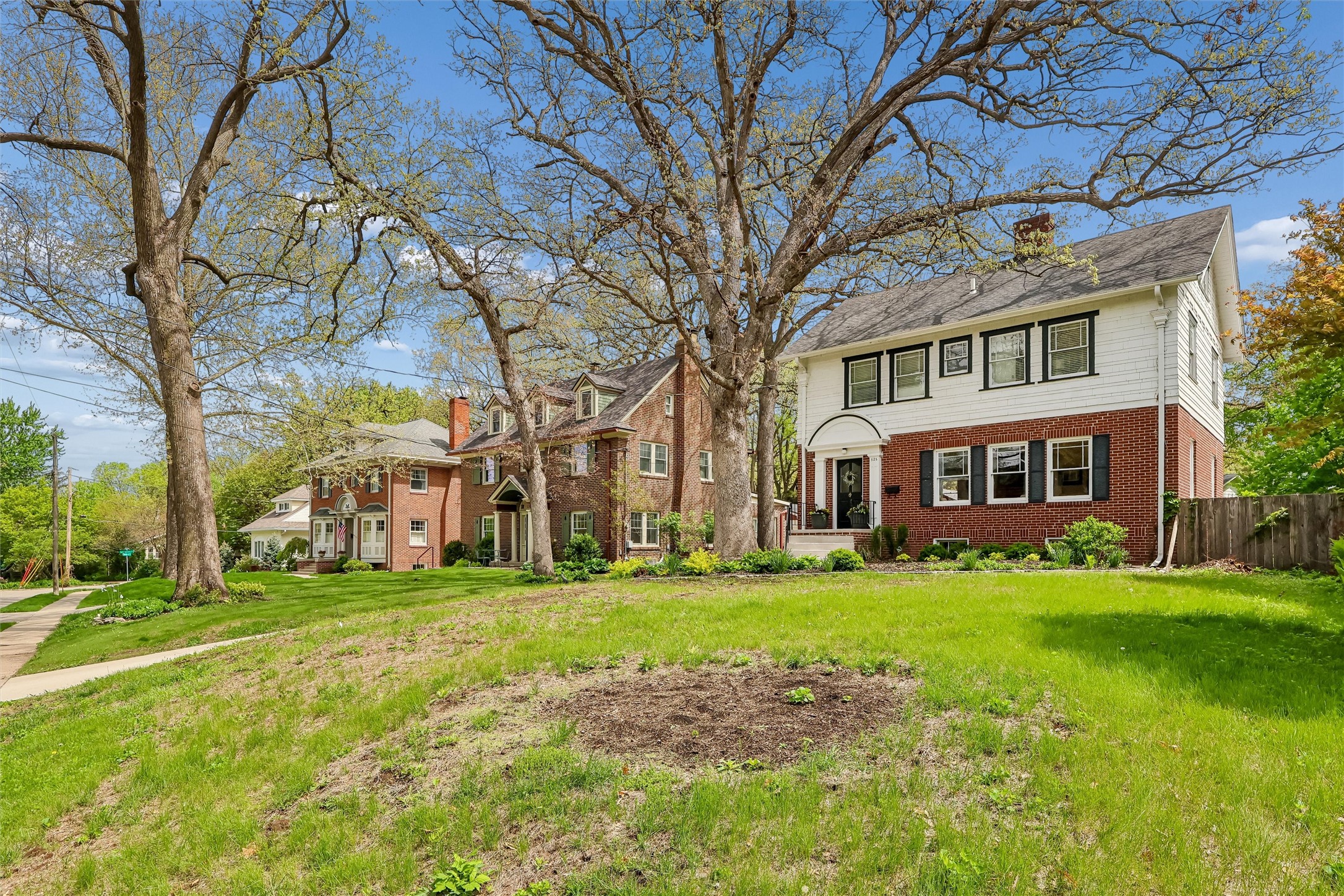 525 Waterbury Circle