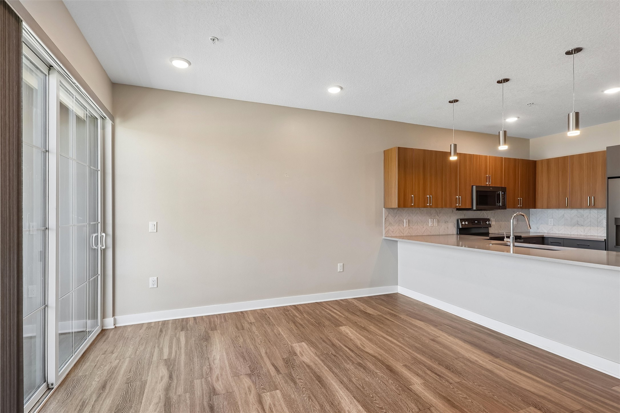 400 SW 7th Street 203