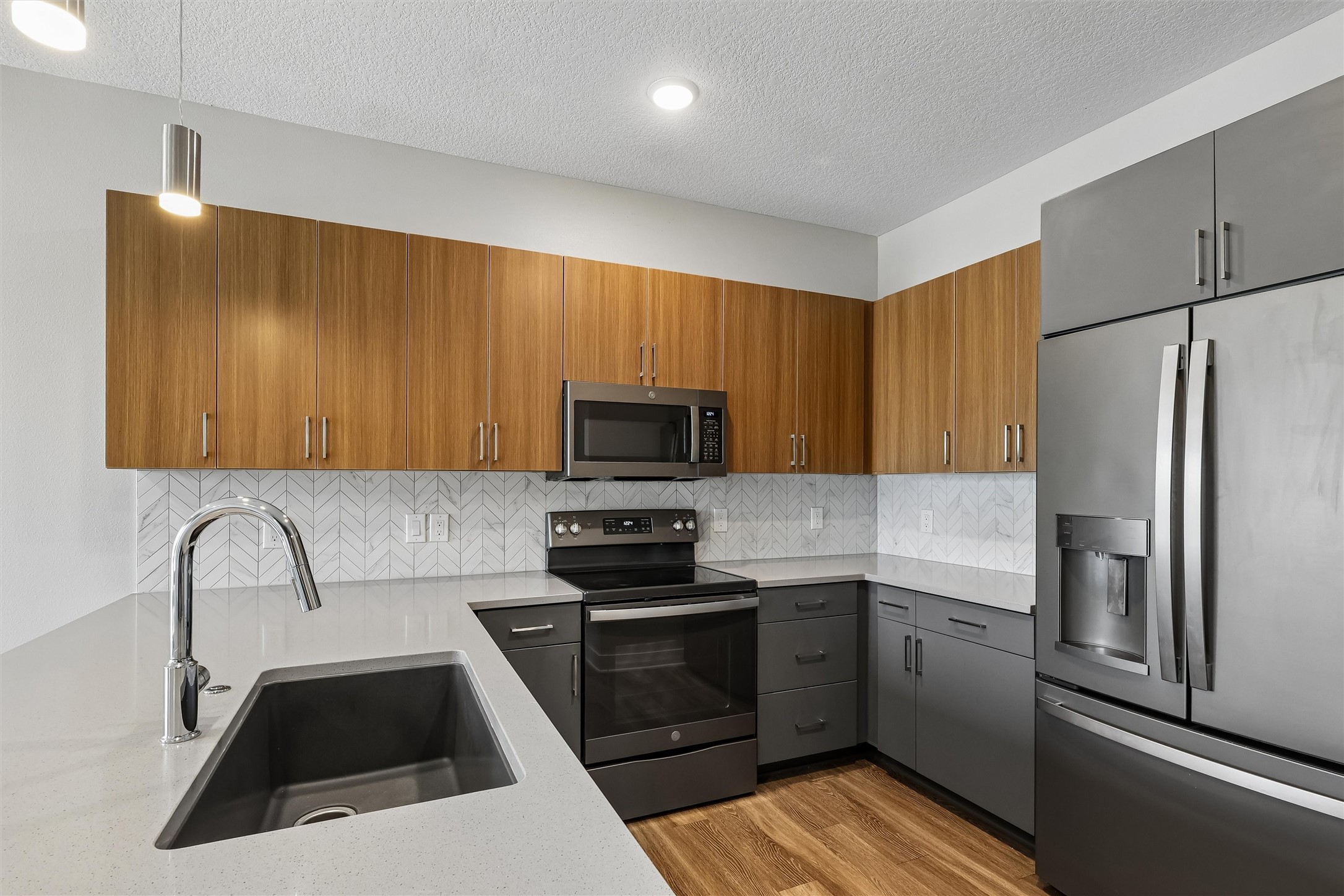 400 SW 7th Street 203