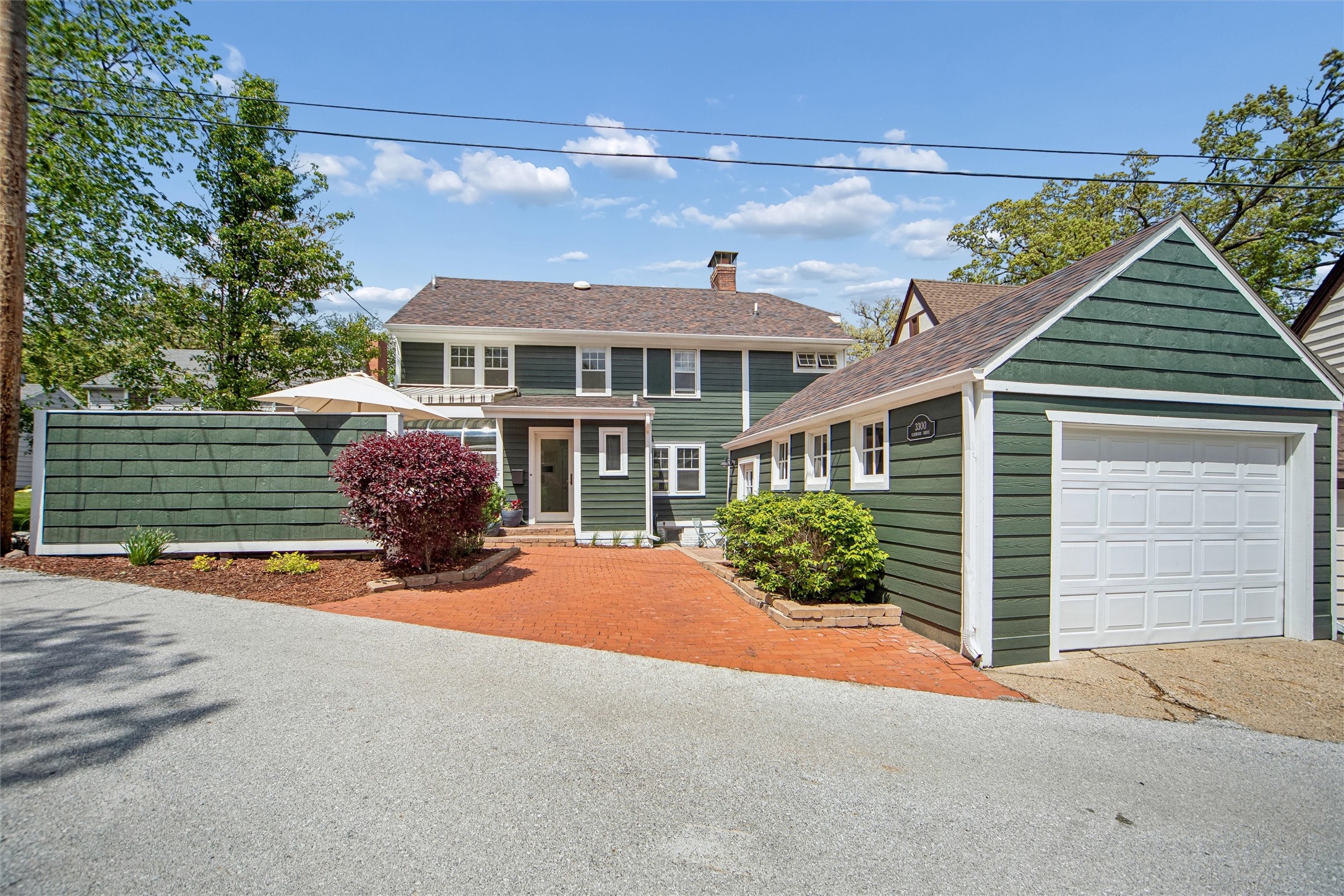 3300 Elmwood Drive