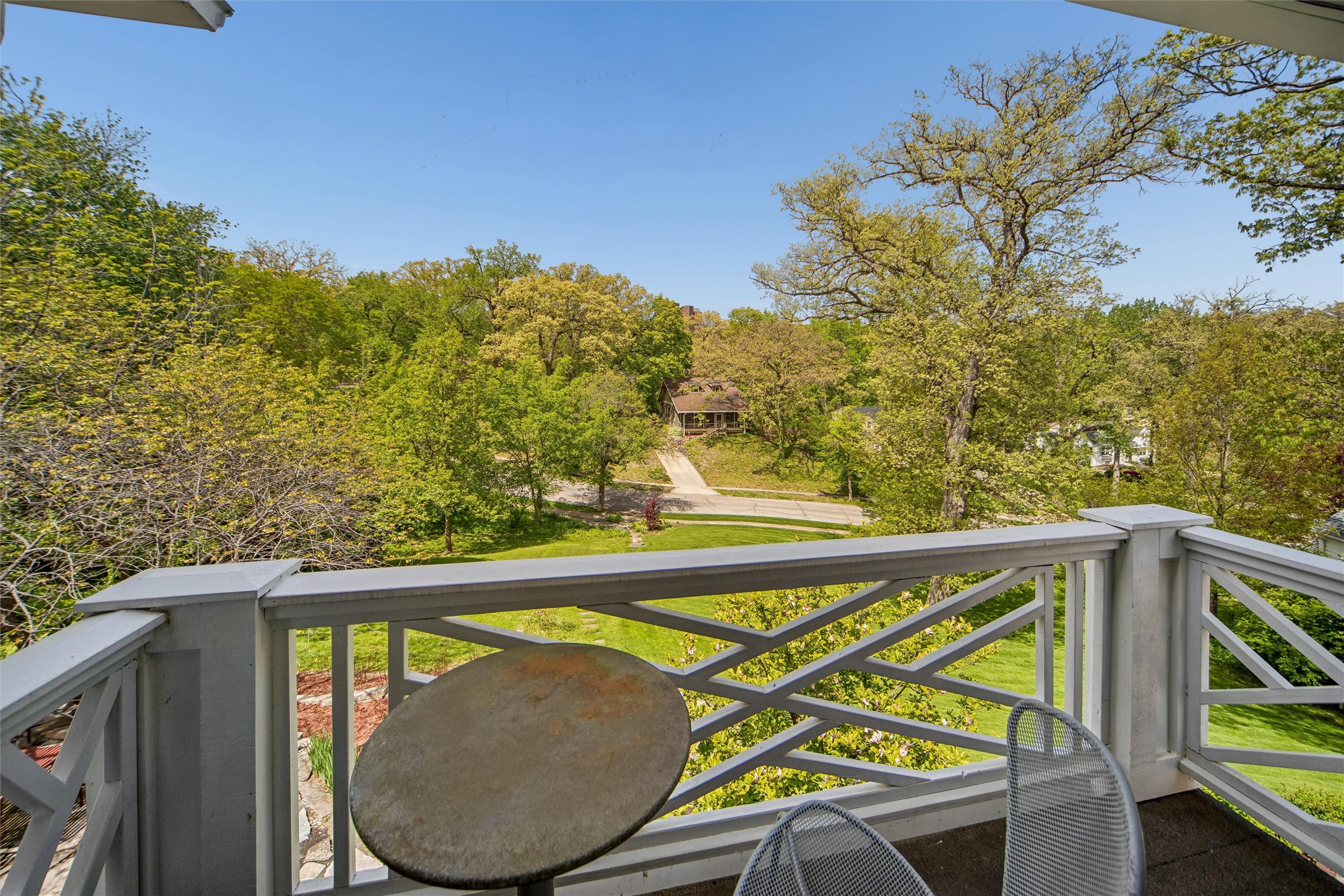 3300 Elmwood Drive