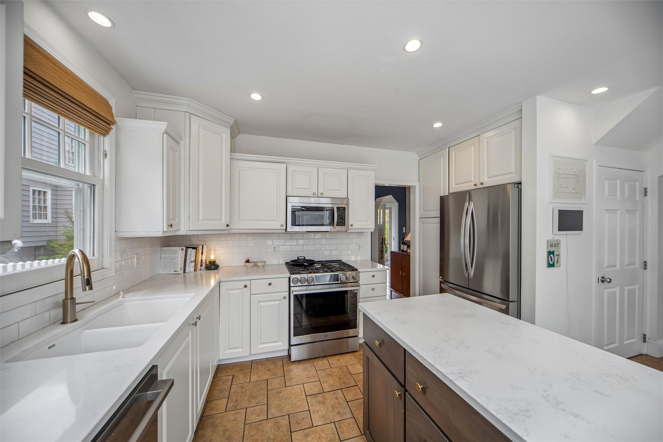 3300 Elmwood Drive