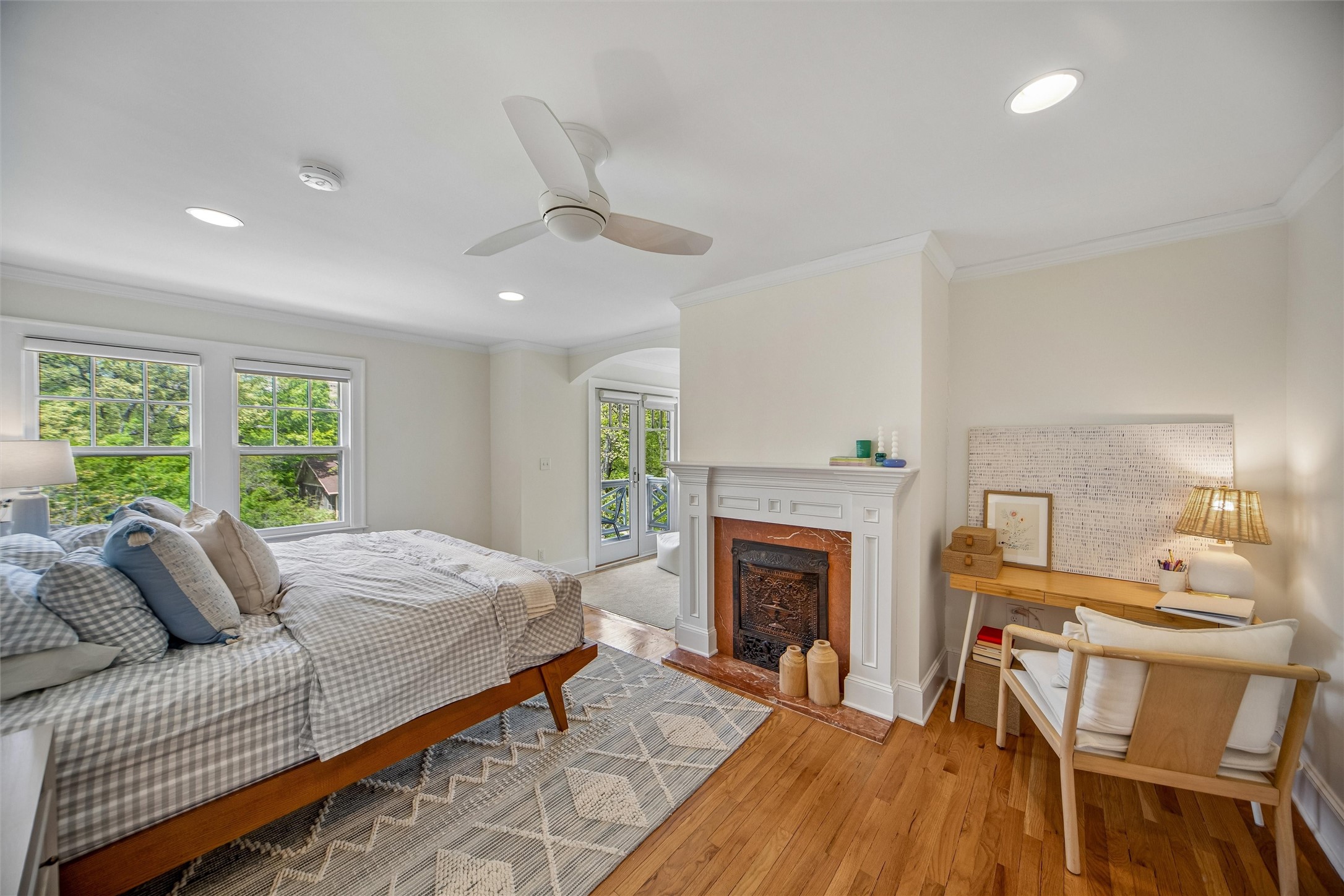 3300 Elmwood Drive