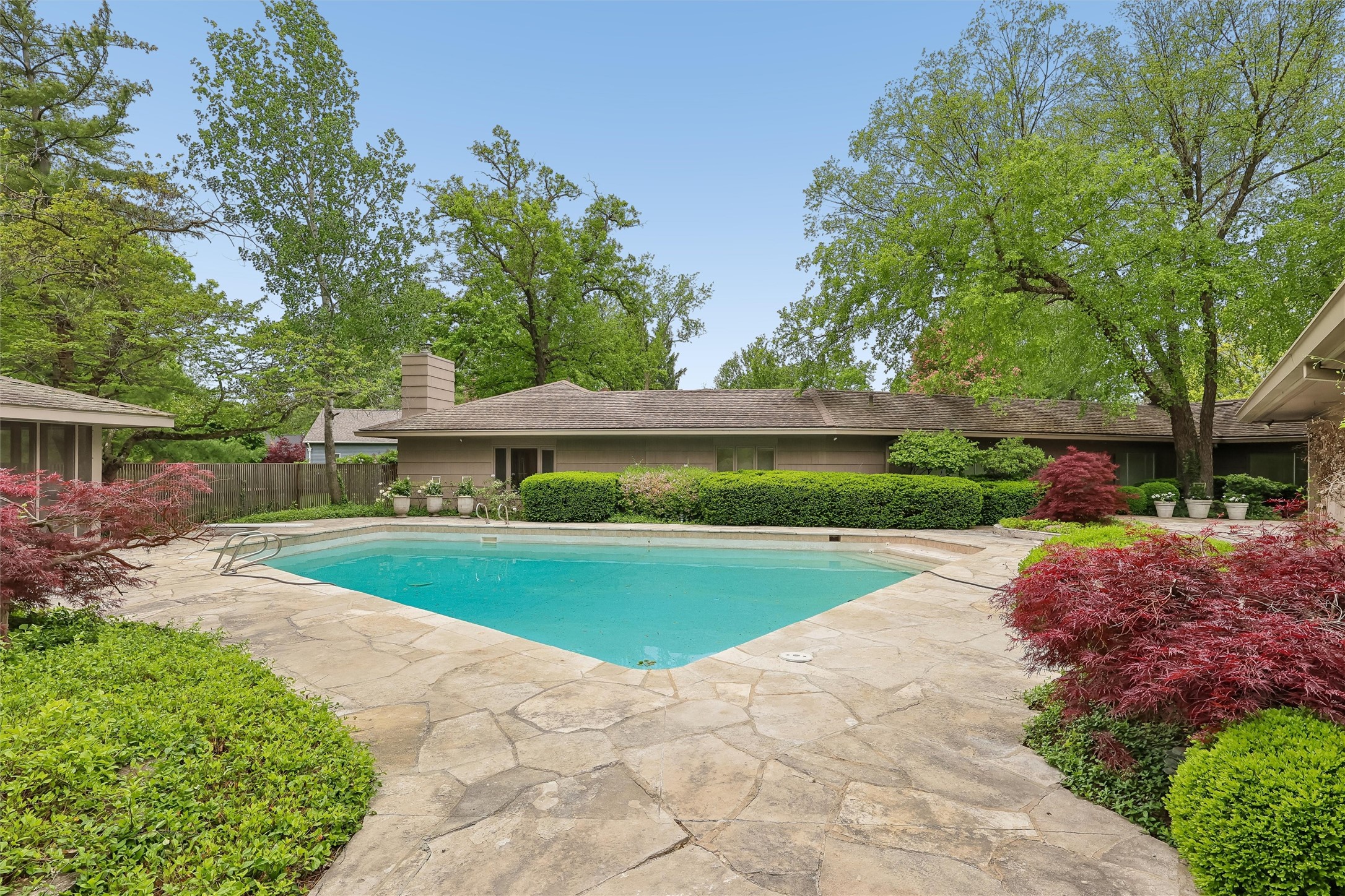 465 Foster Drive