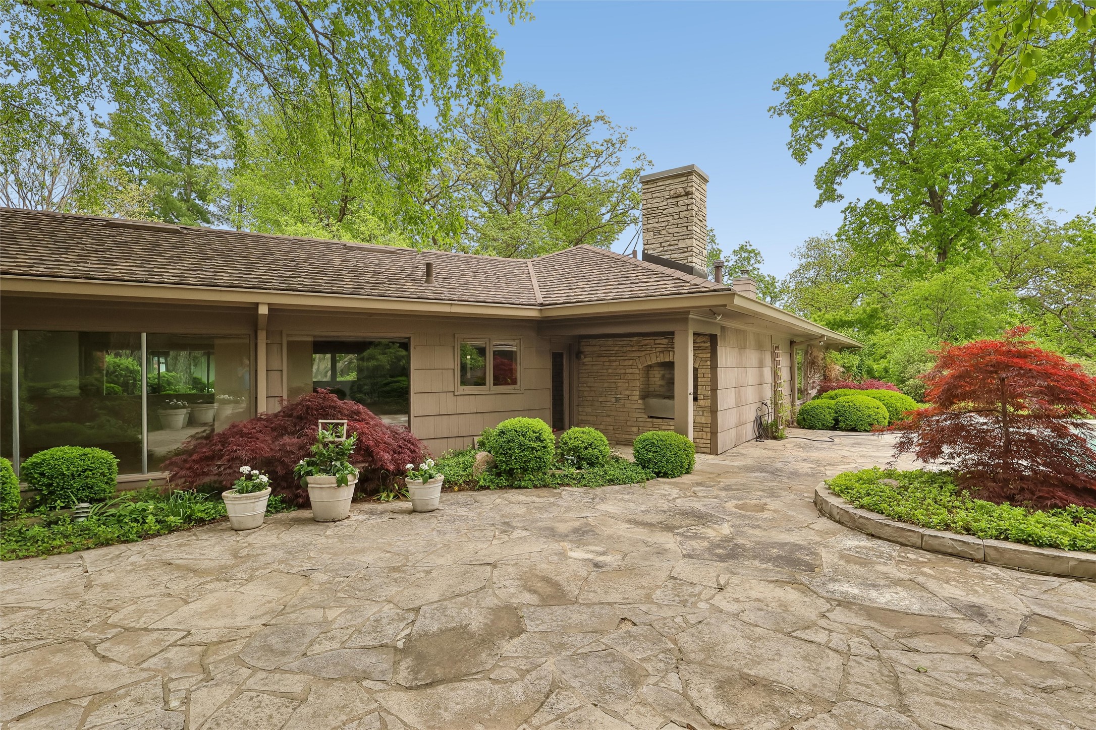 465 Foster Drive