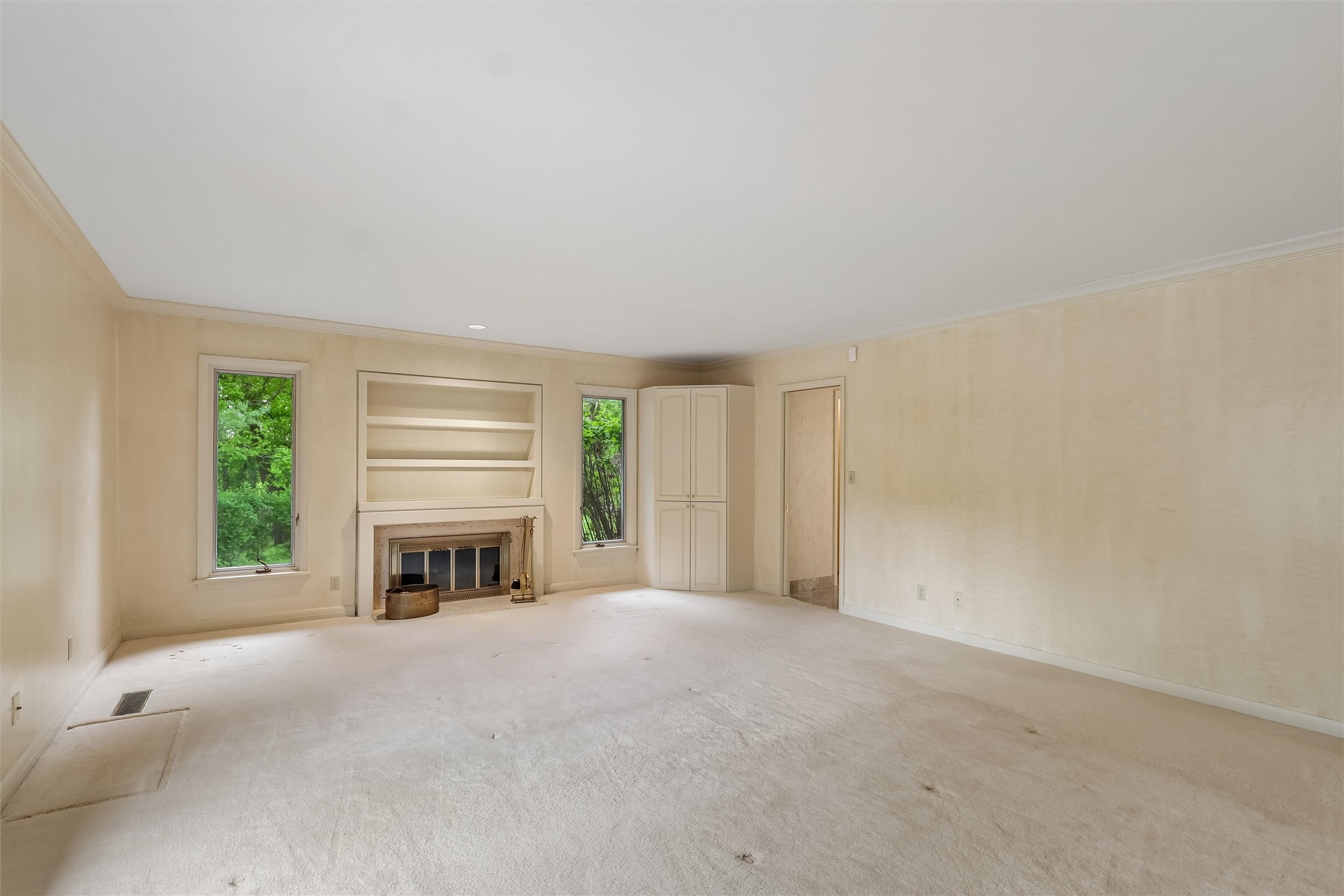 465 Foster Drive