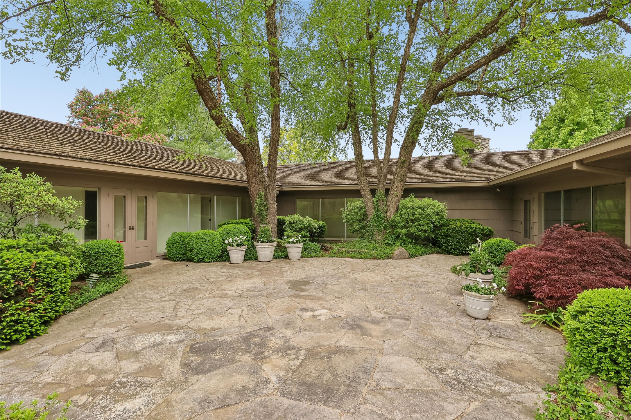 465 Foster Drive