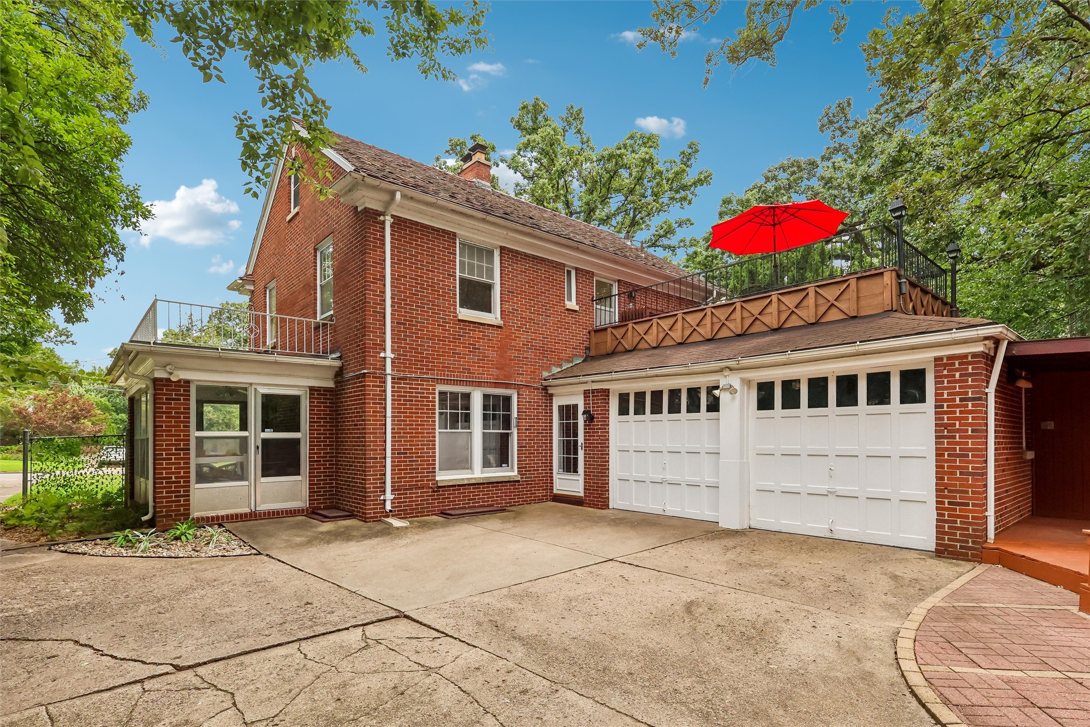 6045 N Waterbury Road