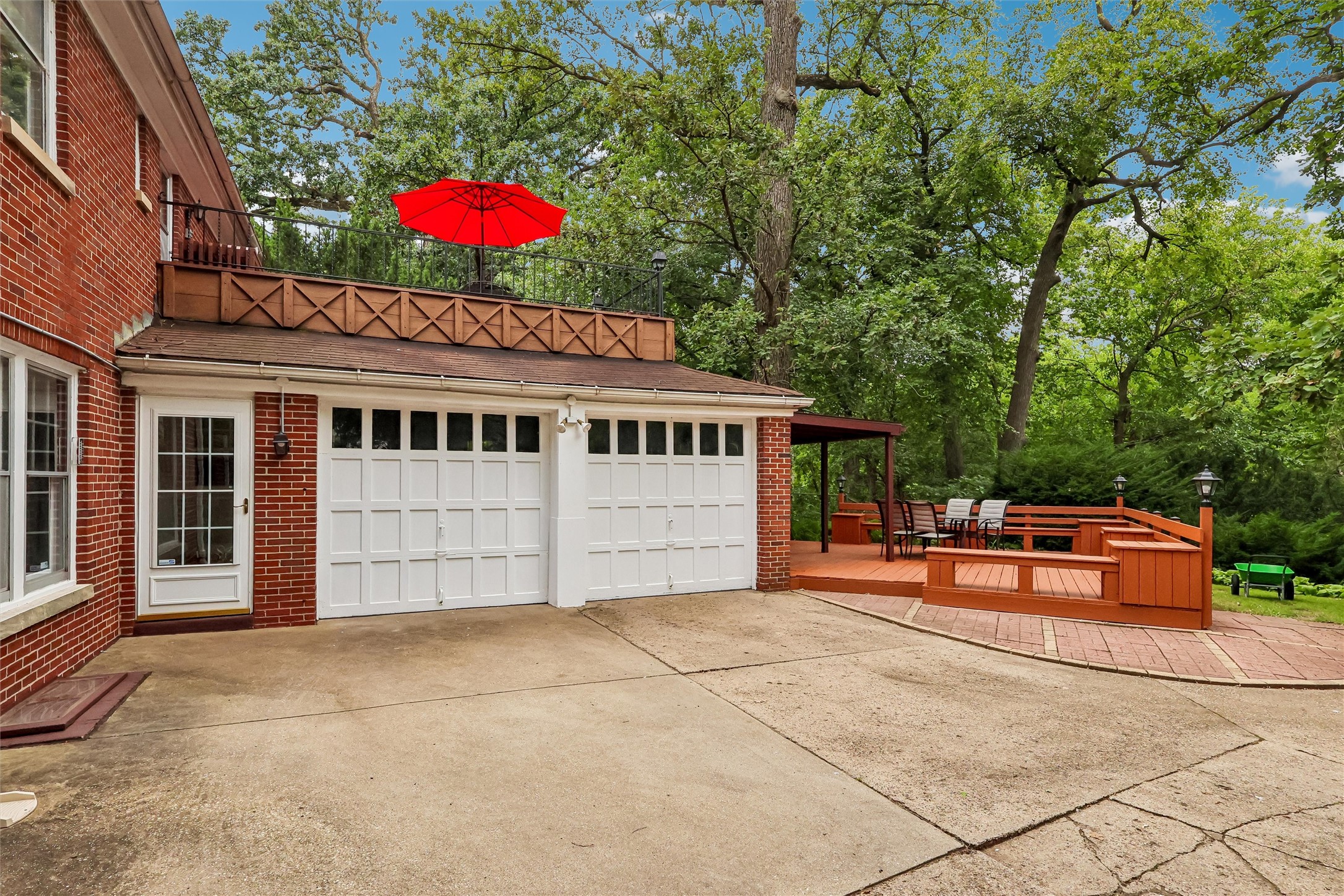 6045 N Waterbury Road