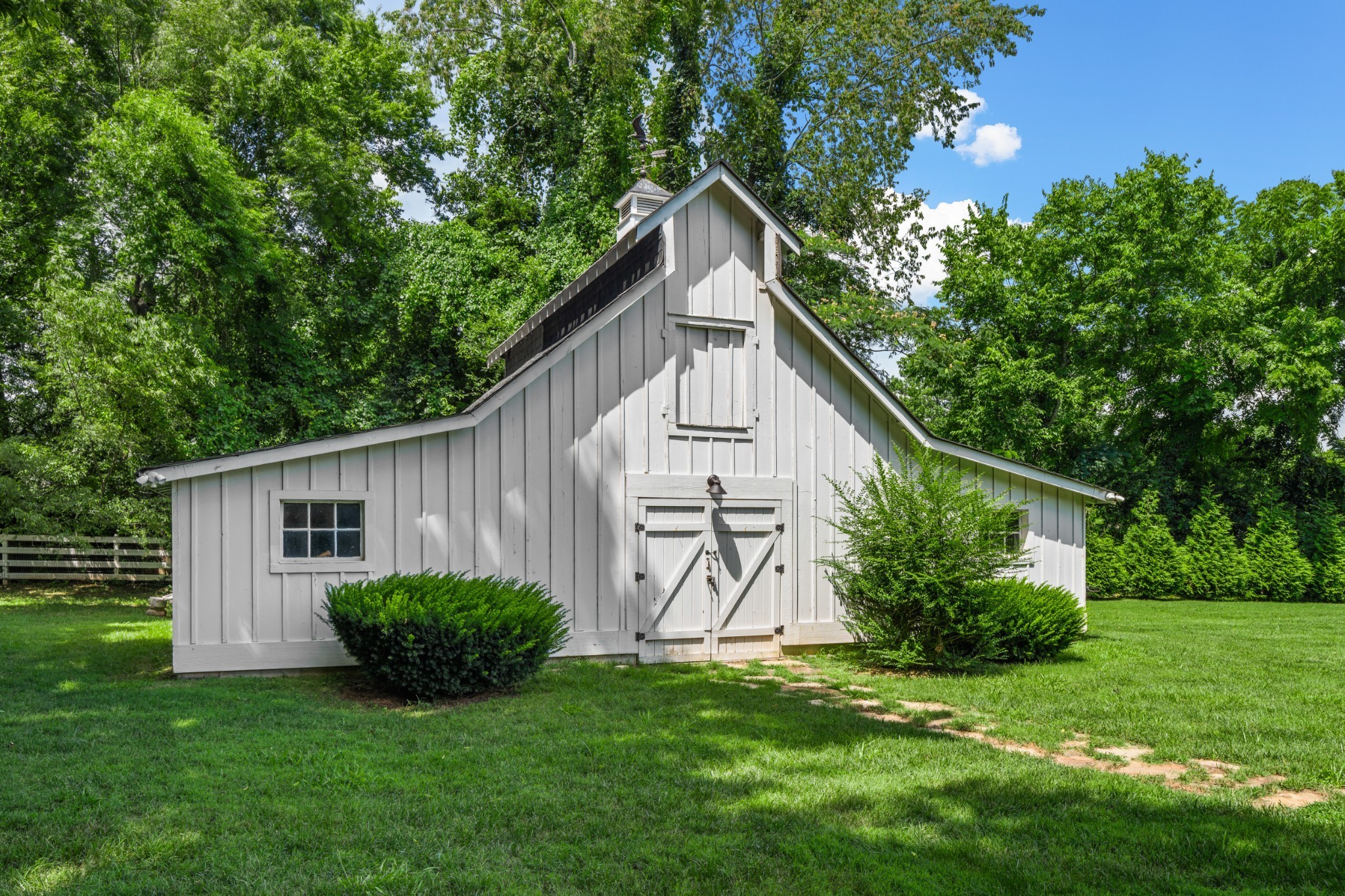5566 Hill Rd