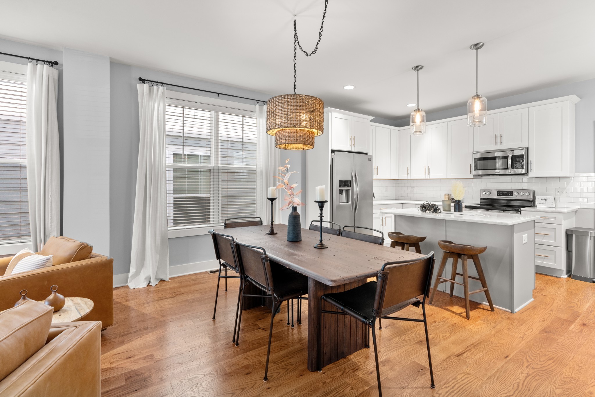 6117 California Ave Unit: Unit B