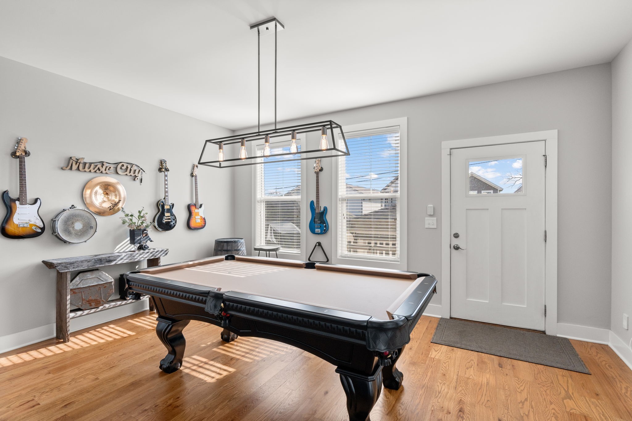 6117 California Ave Unit: Unit B