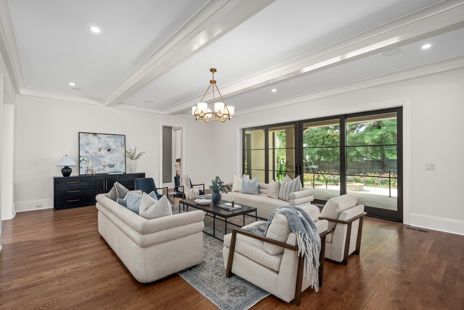 521 Mansion Dr