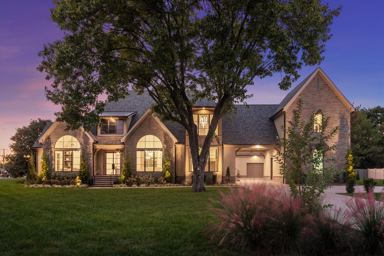 521 Mansion Dr