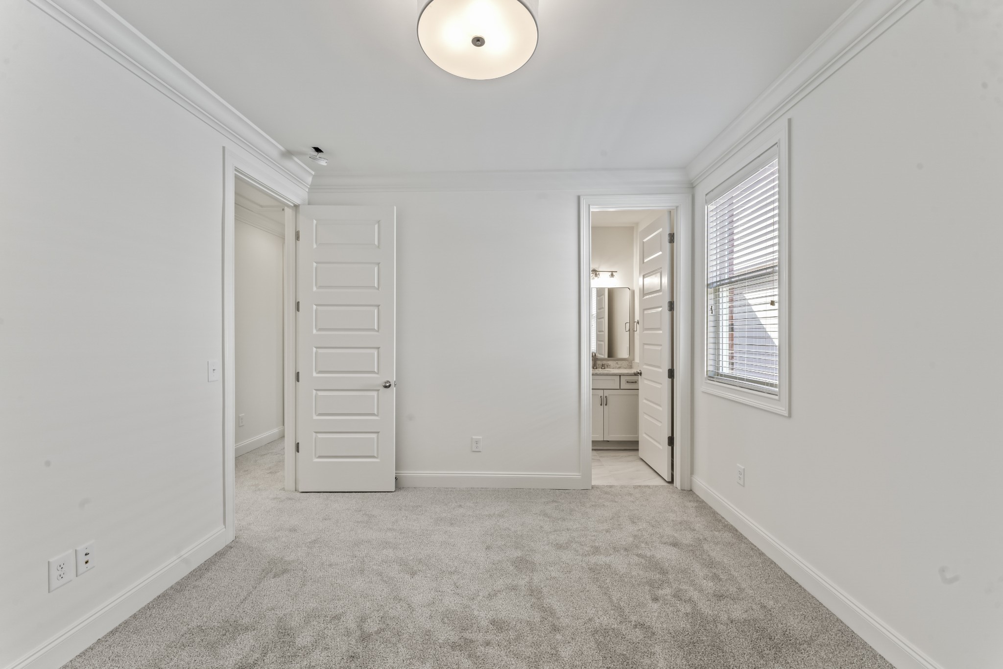 1014 Conar St