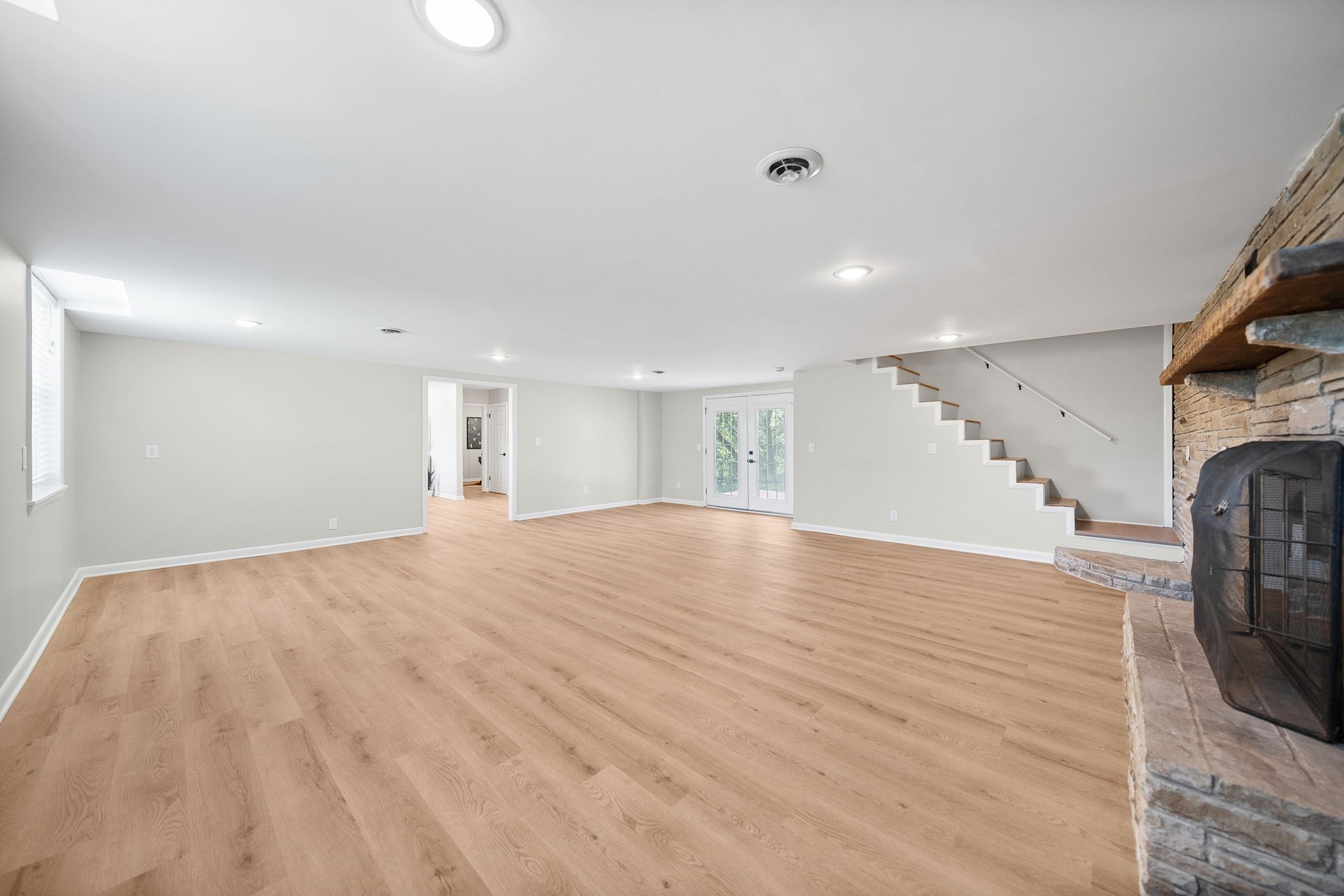 1320 Bellshire Dr