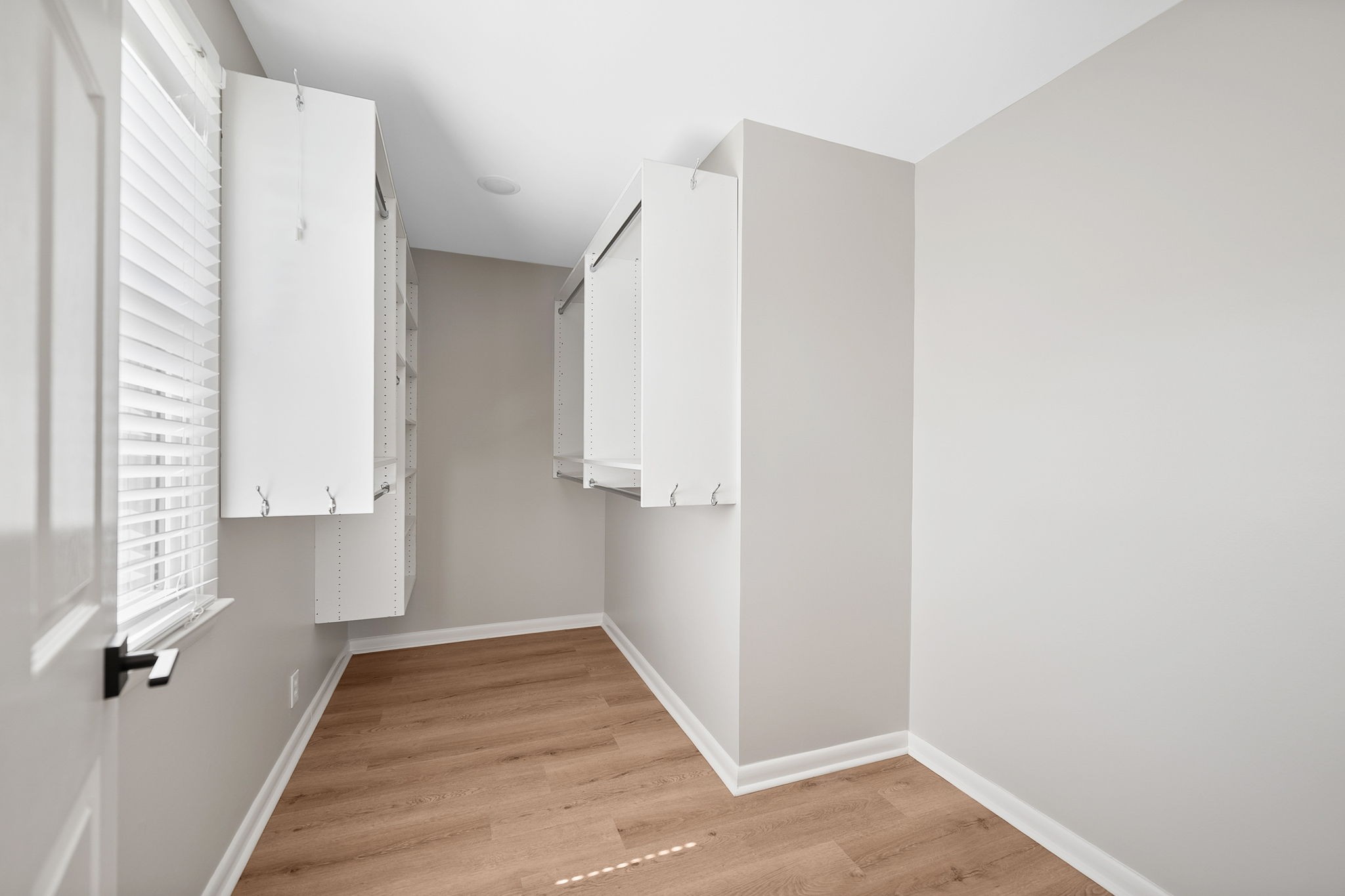 1320 Bellshire Dr
