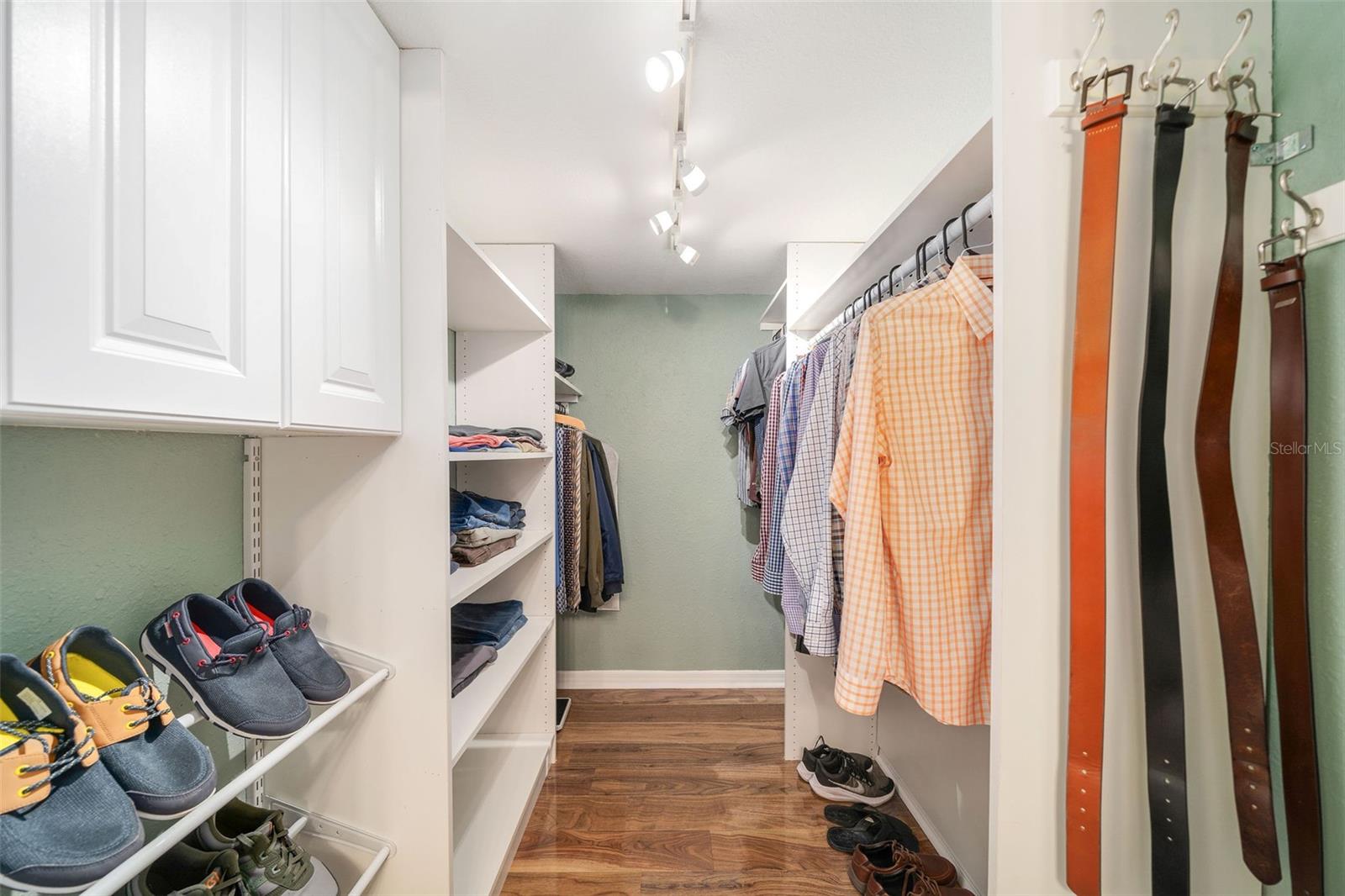 1055 KENSINGTON PARK DR #402