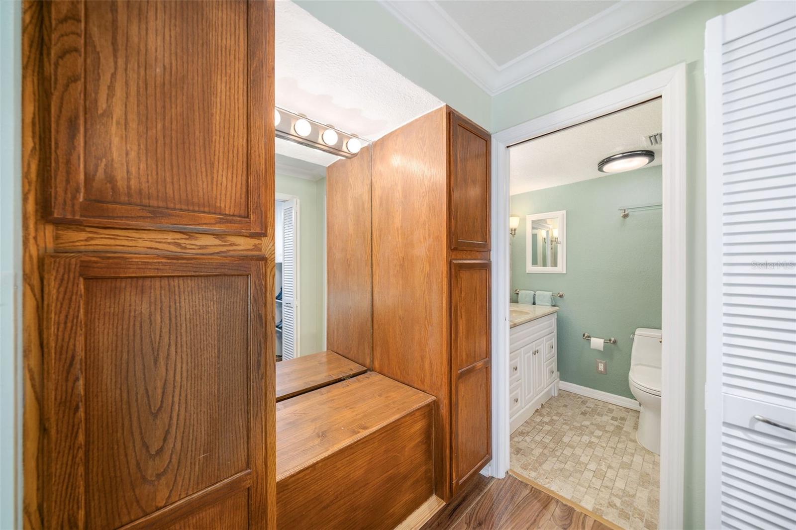 1055 KENSINGTON PARK DR #402