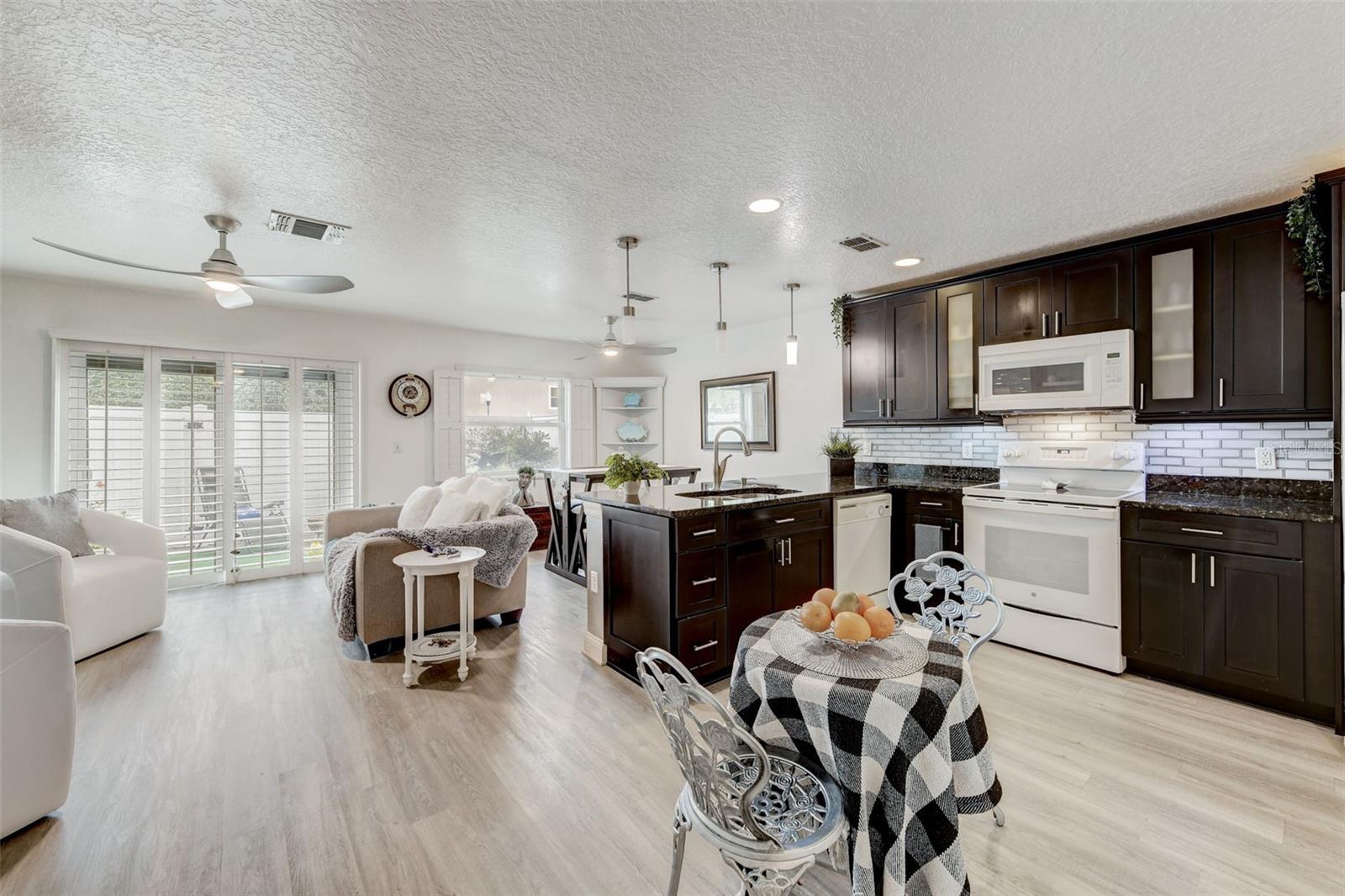 2933 ASHFORD PARK PL