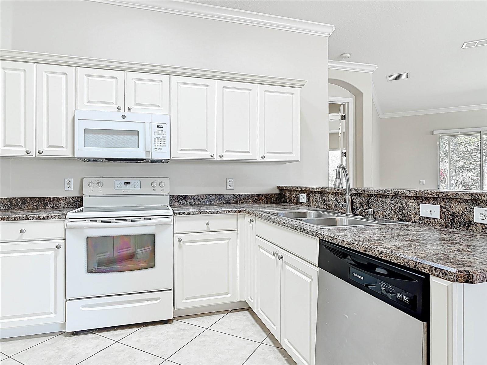 337 LA CREEK COURT CT