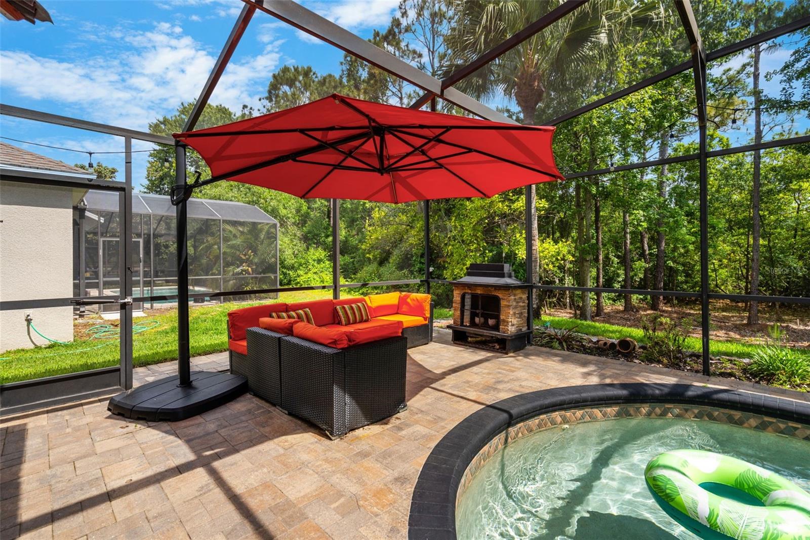 555 CAREY WAY