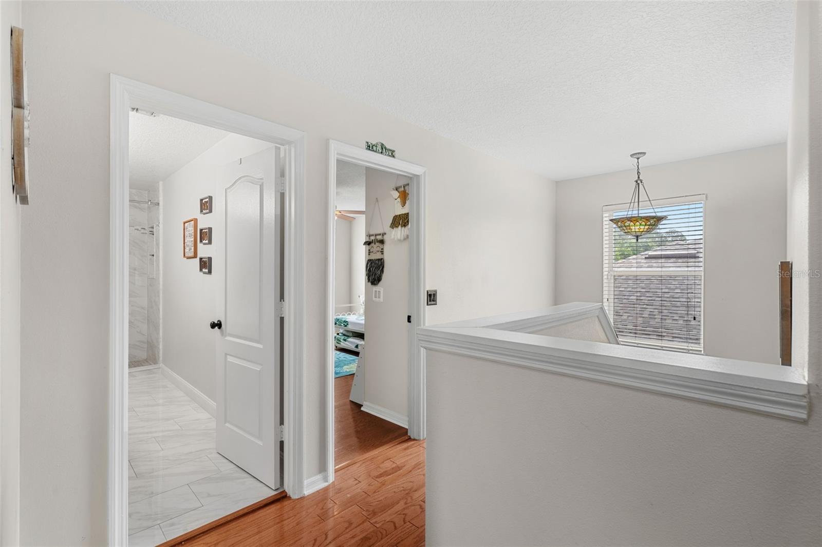 555 CAREY WAY