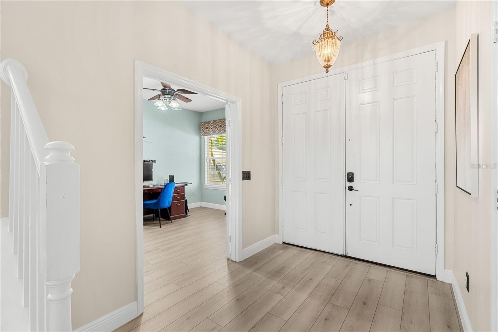 555 CAREY WAY