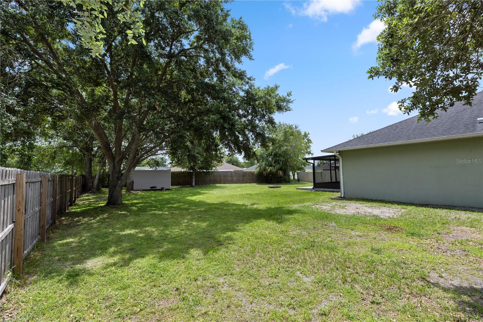 2305 ASCOT AVE