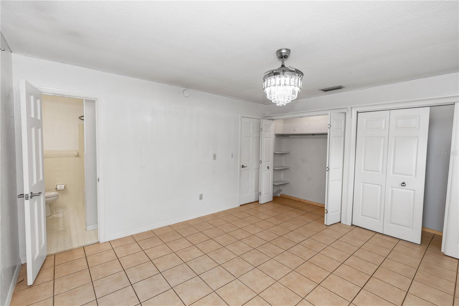 820 S HILL AVE #40