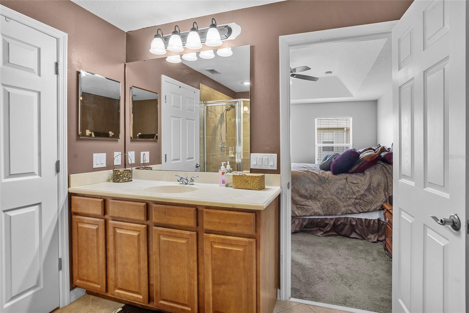 742 FEATHERSTONE LN