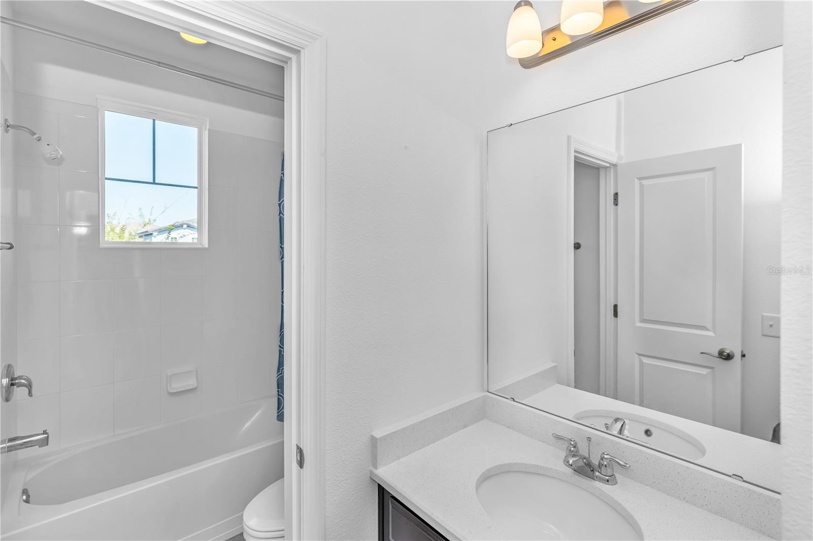 9213 HOLLISTON CREEK PKWY