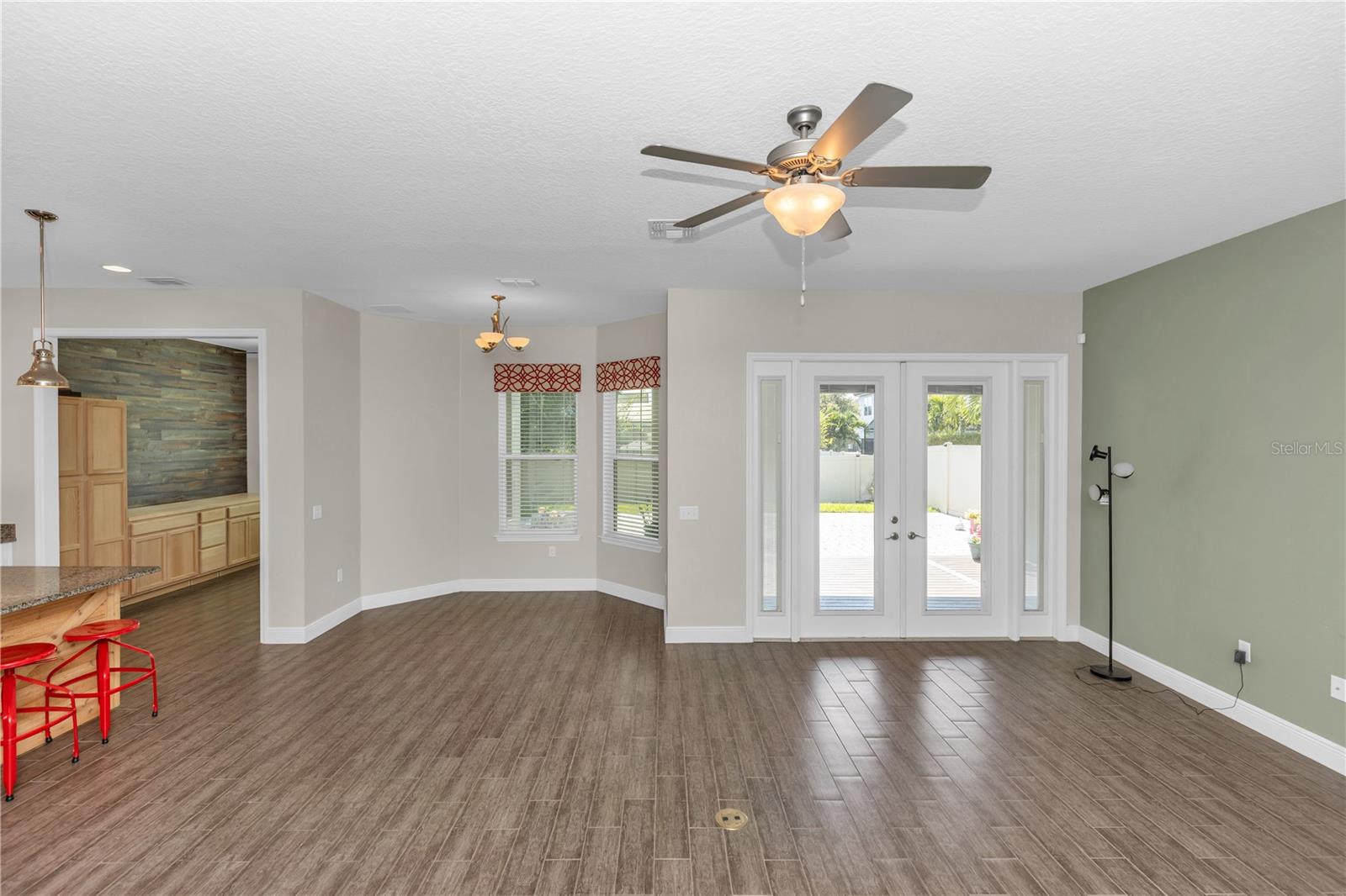 9213 HOLLISTON CREEK PKWY