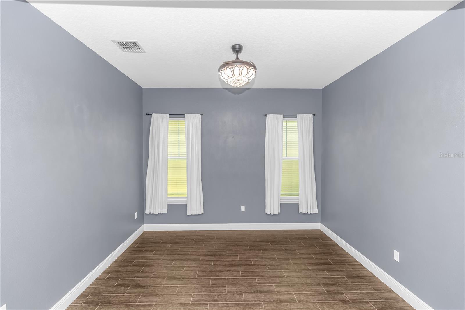 9213 HOLLISTON CREEK PKWY