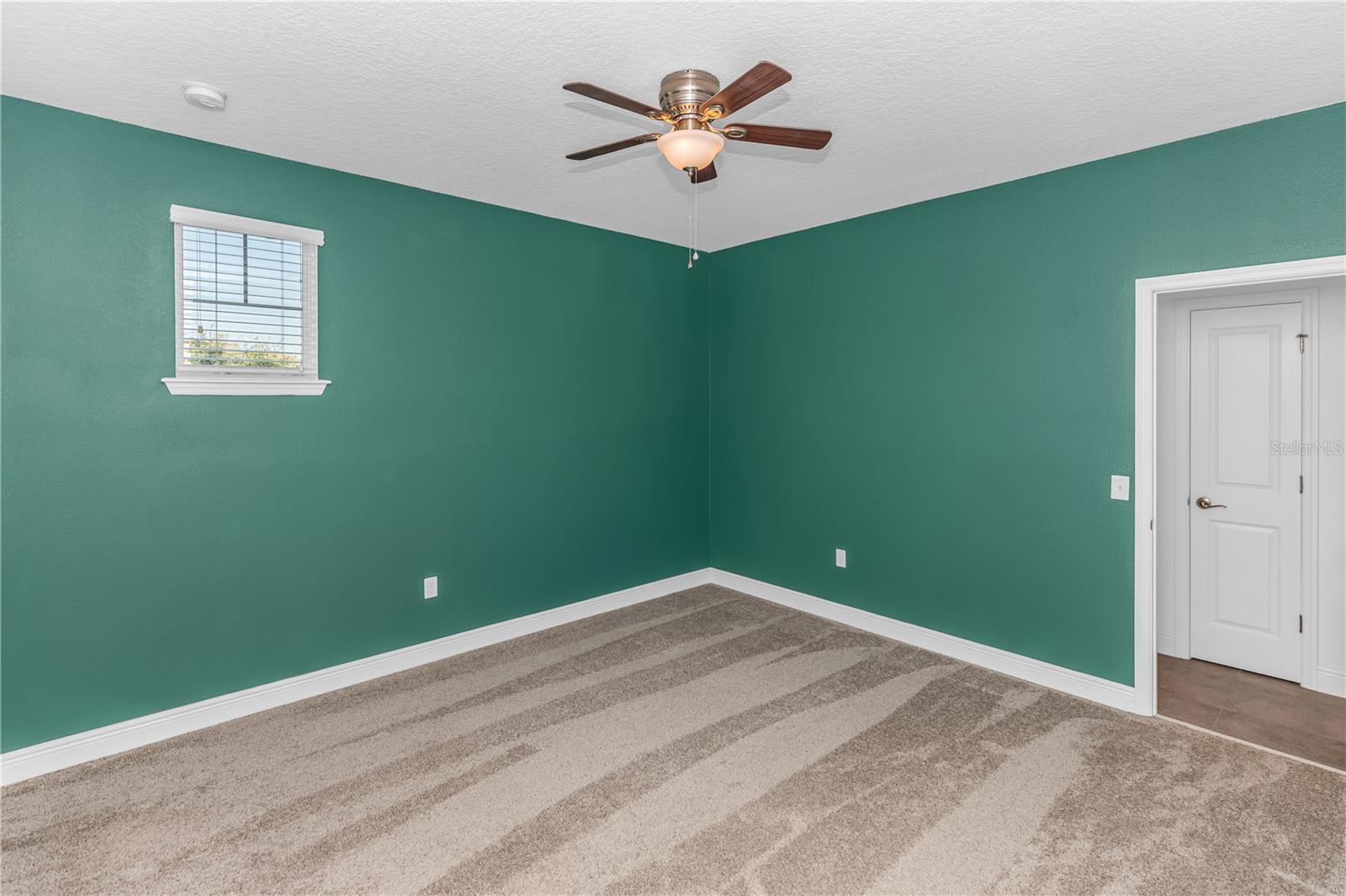 9213 HOLLISTON CREEK PKWY