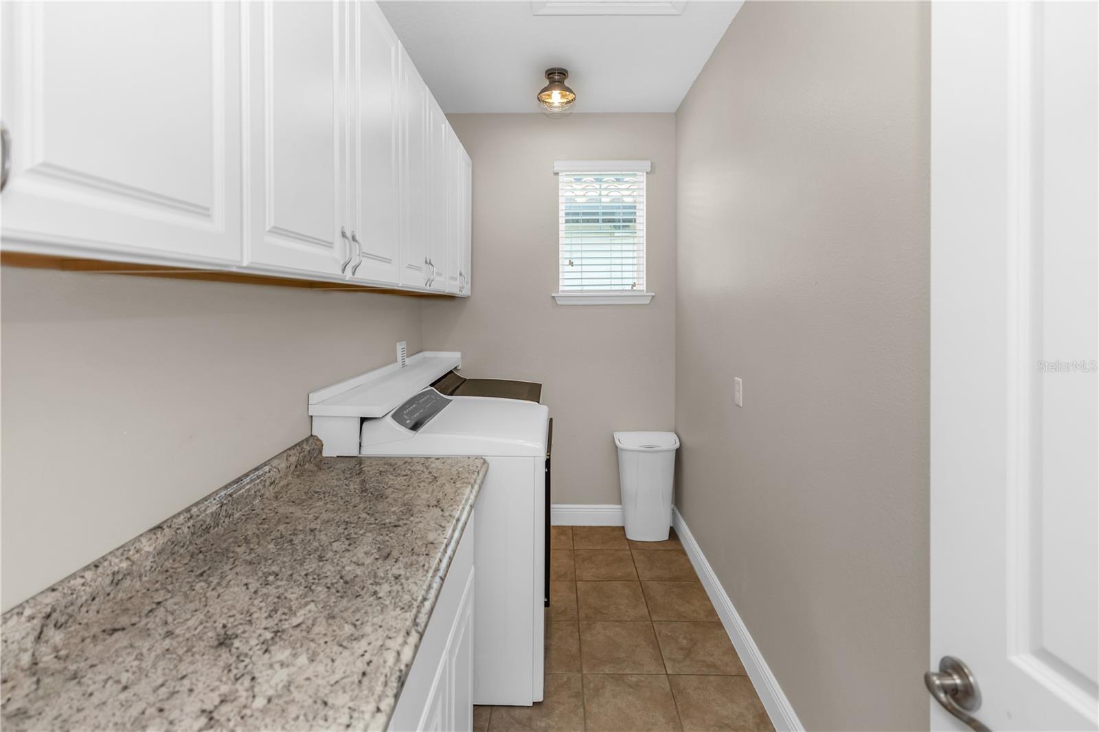 9213 HOLLISTON CREEK PKWY